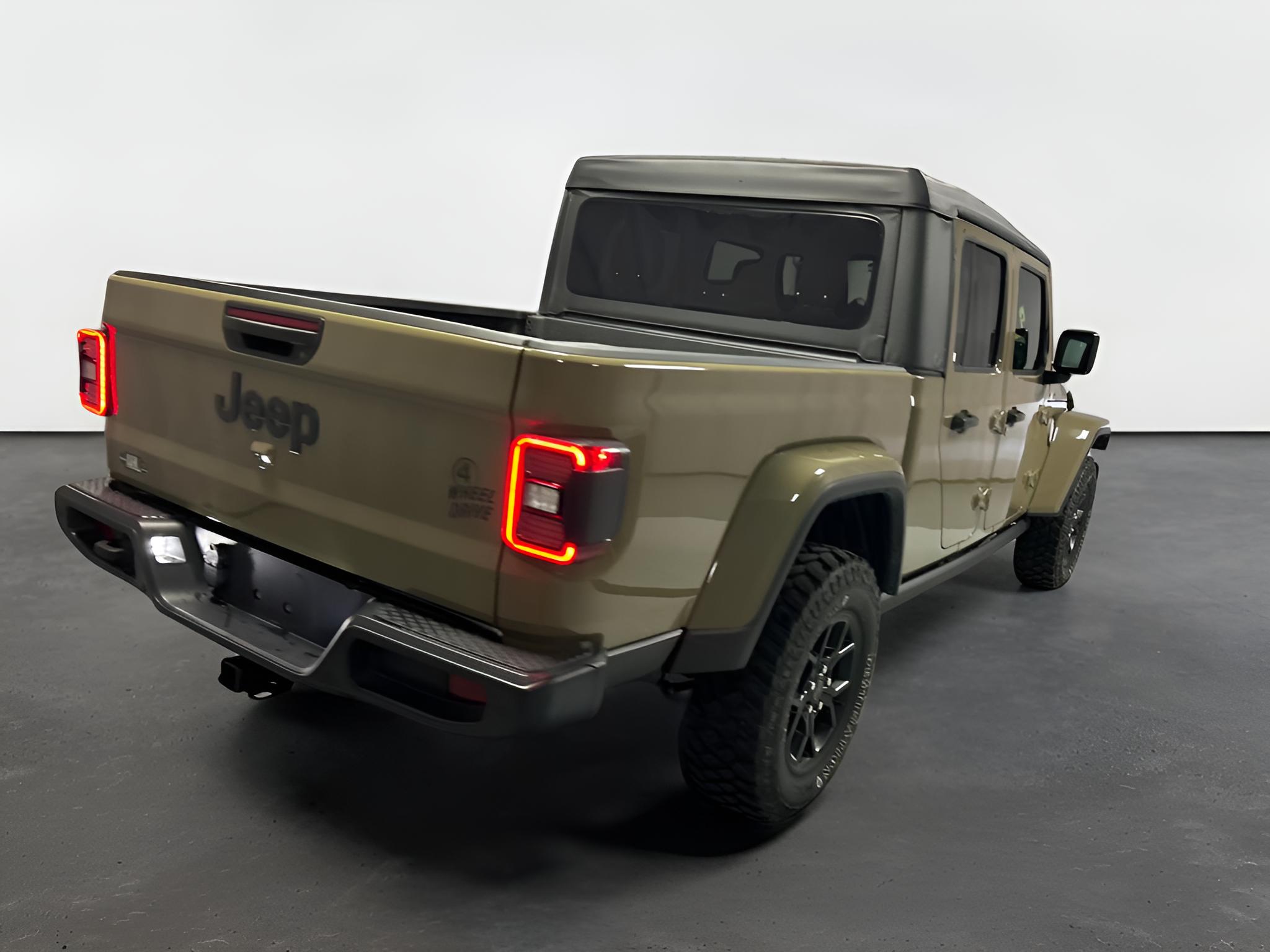 2025 Jeep Gladiator Willys