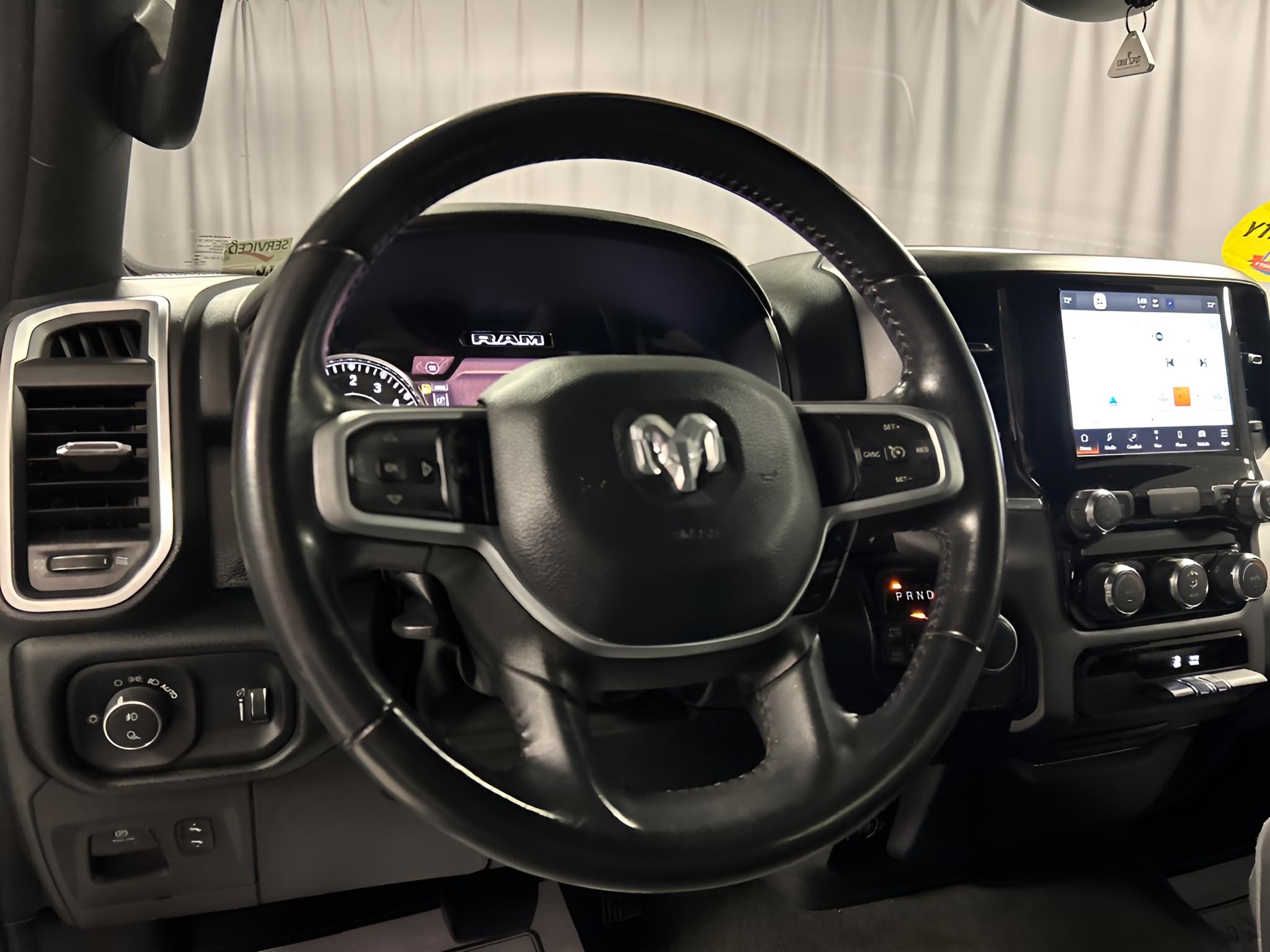 2022 RAM 1500 Big Horn Quad Cab 4x4 6'4' Box