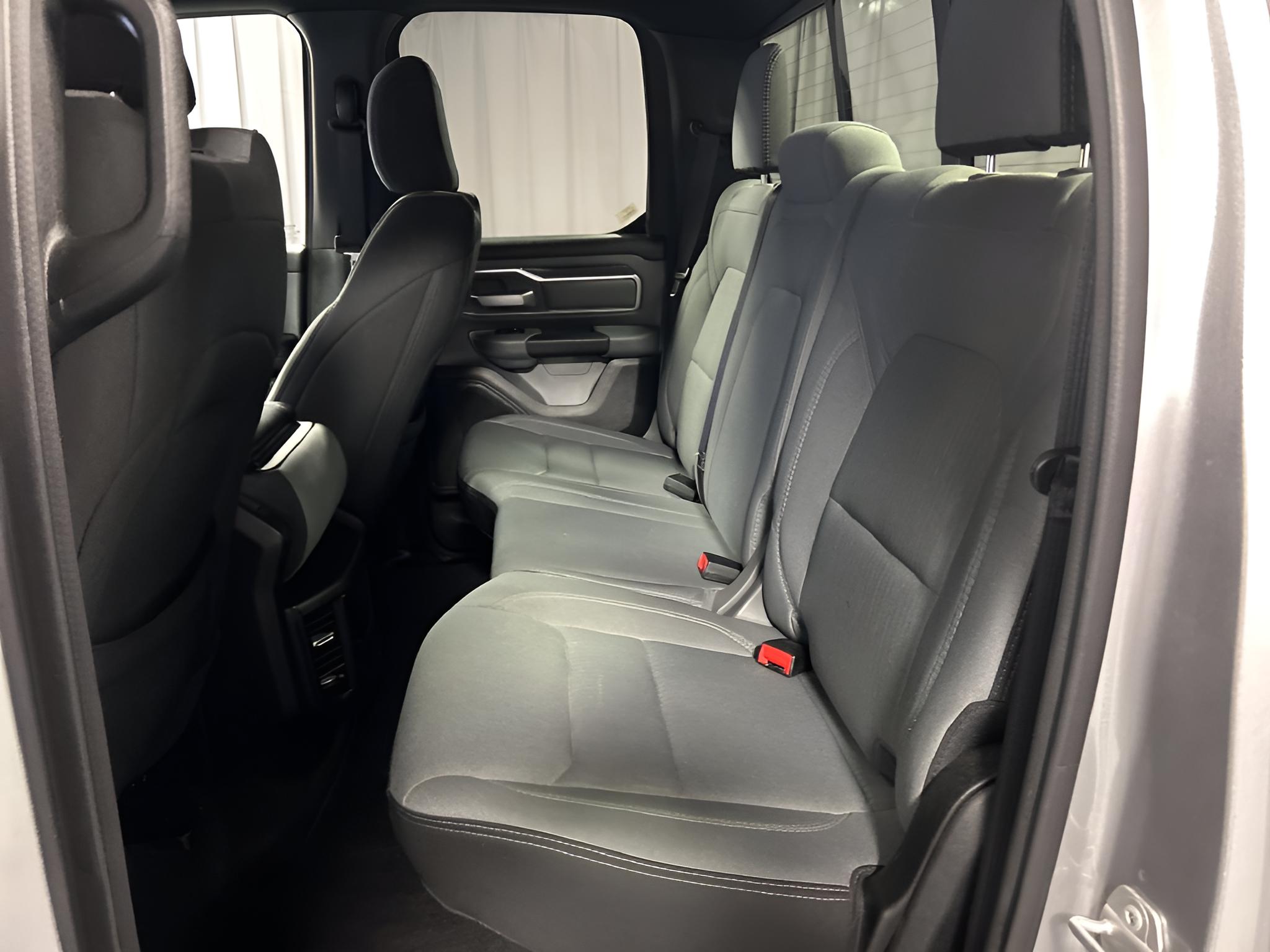 2022 RAM 1500 Big Horn Quad Cab 4x4 6'4' Box