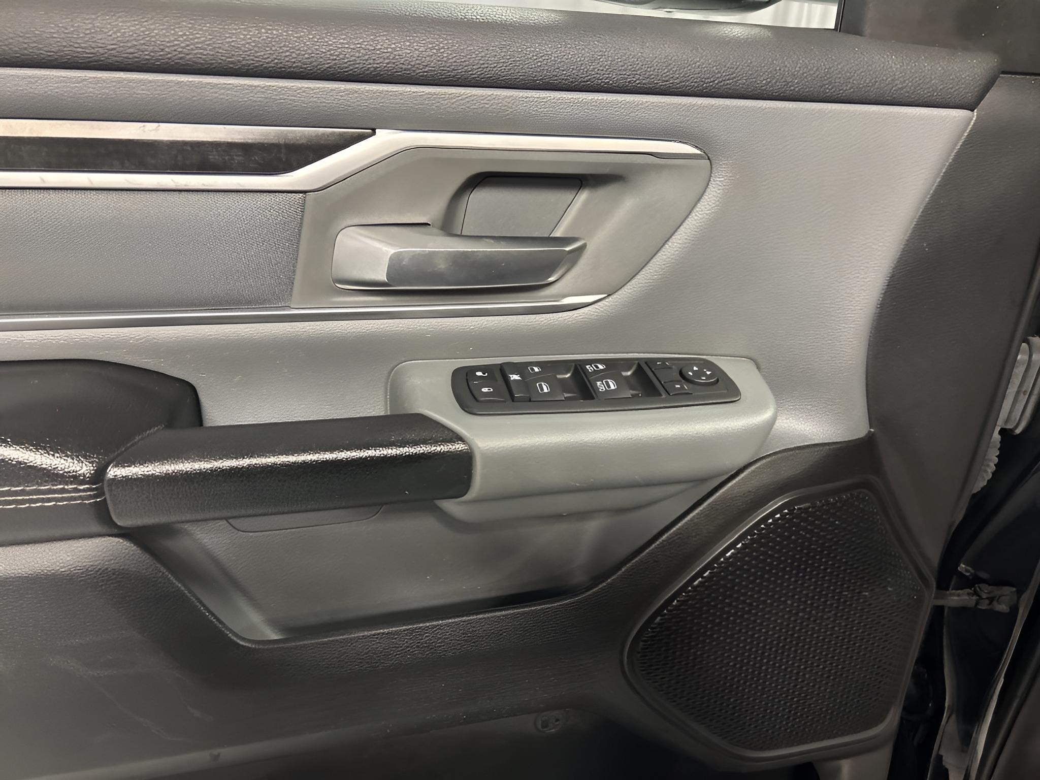2023 RAM 1500 Big Horn Quad Cab 4x4 6'4' Box