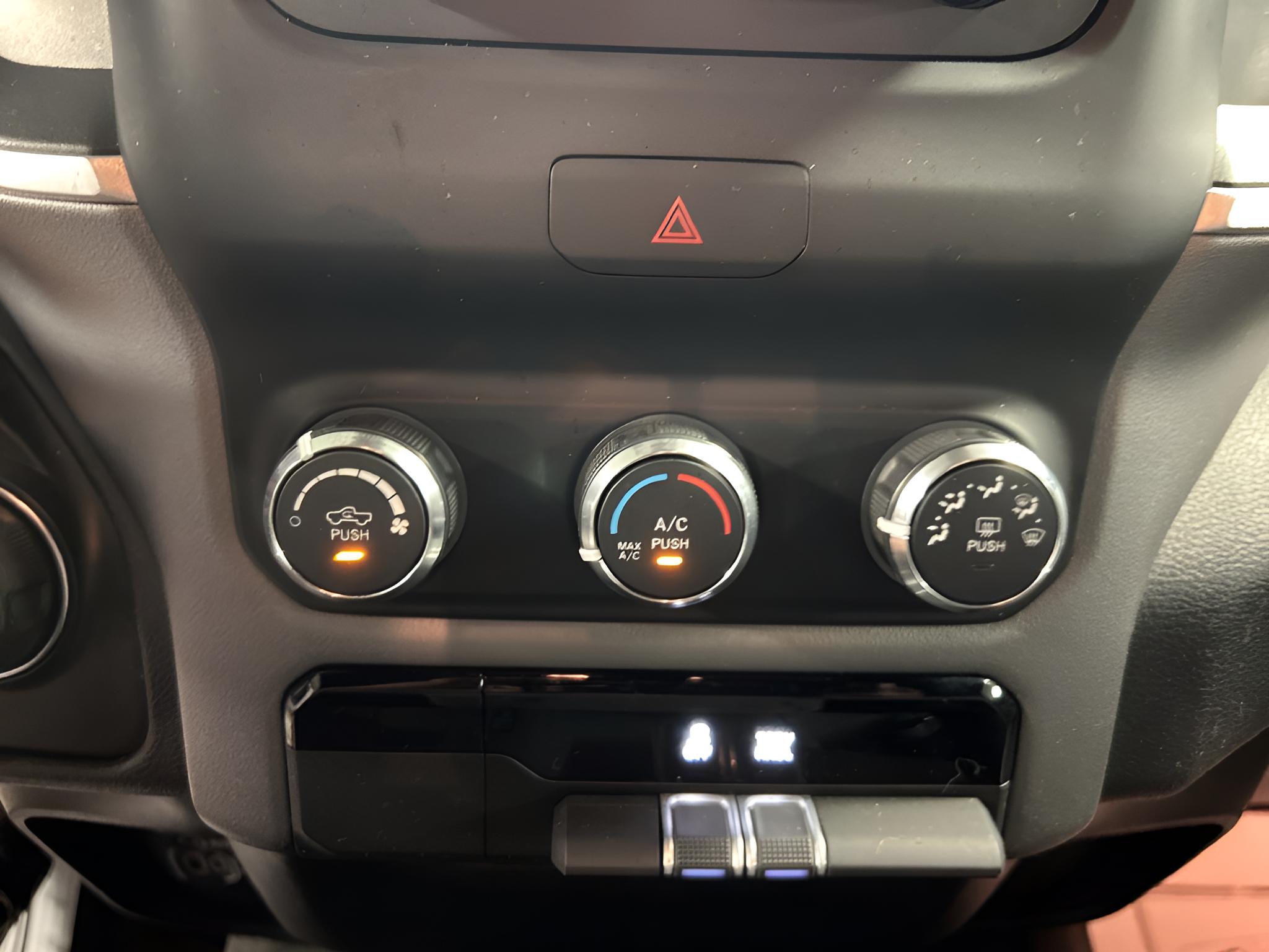 2023 RAM 1500 Big Horn Quad Cab 4x4 6'4' Box
