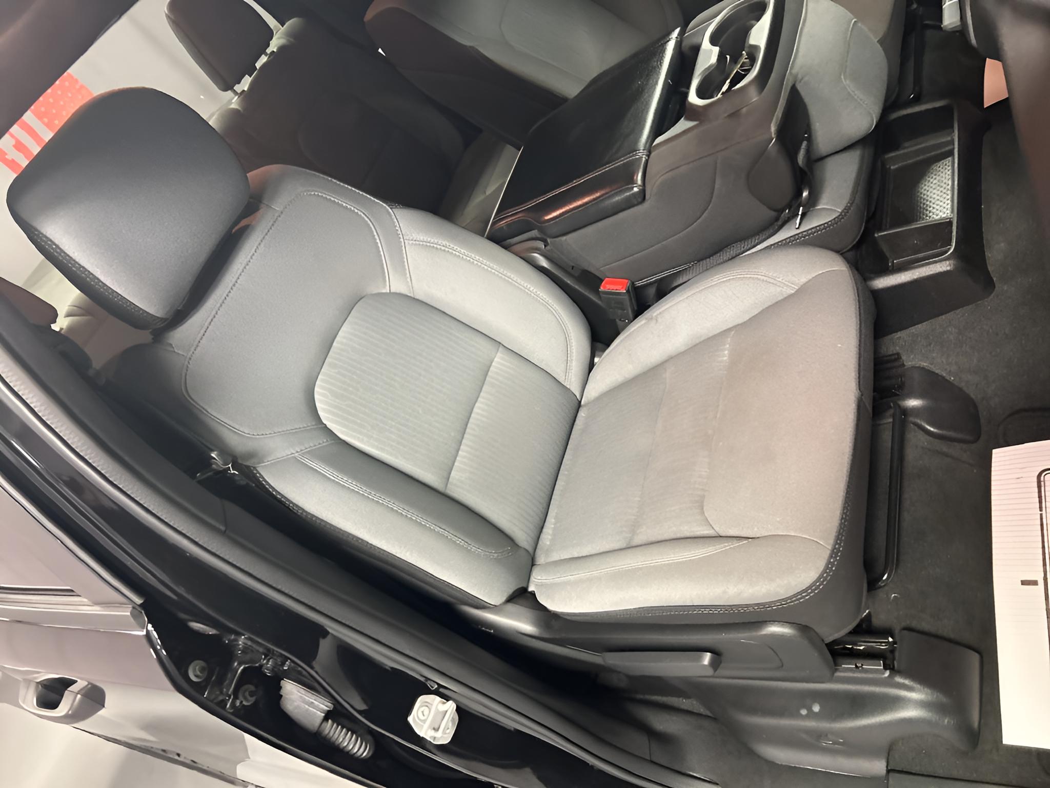 2023 RAM 1500 Big Horn Quad Cab 4x4 6'4' Box