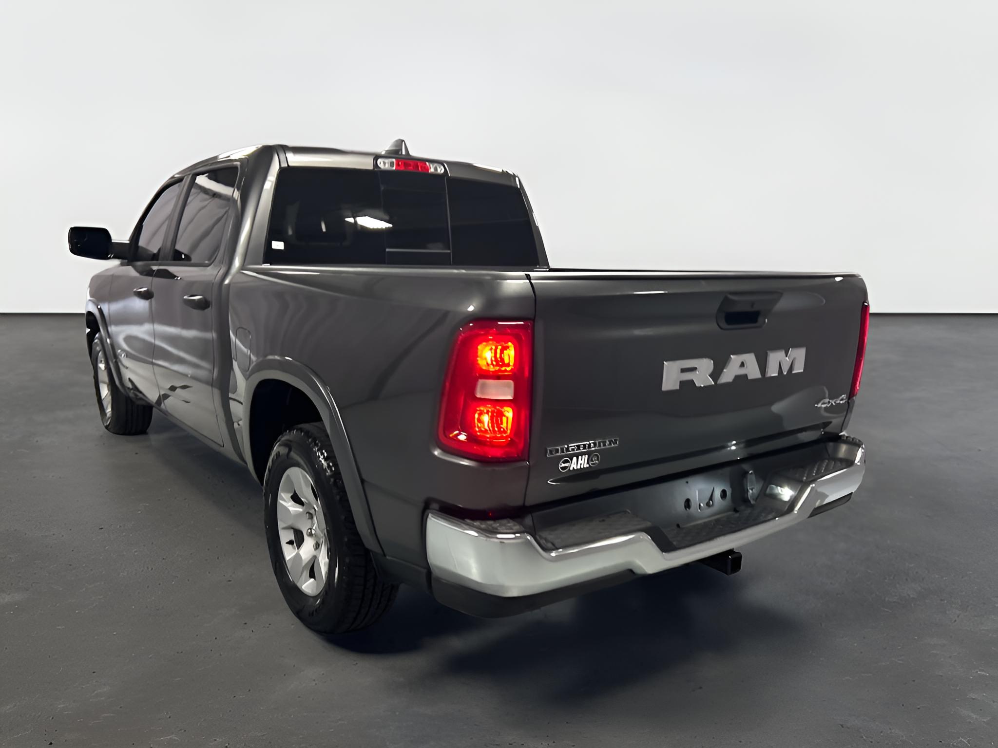 2025 RAM 1500 Big Horn Crew Cab 4x4 5'7' Box