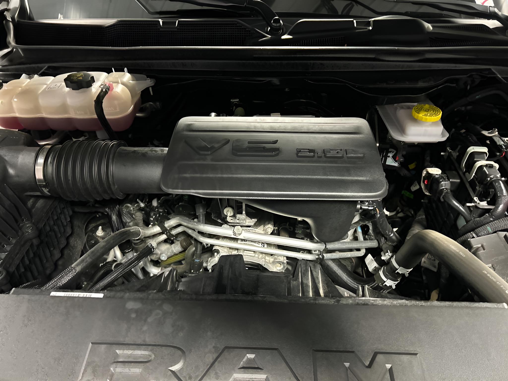 2025 RAM 1500 Big Horn Crew Cab 4x4 5'7' Box