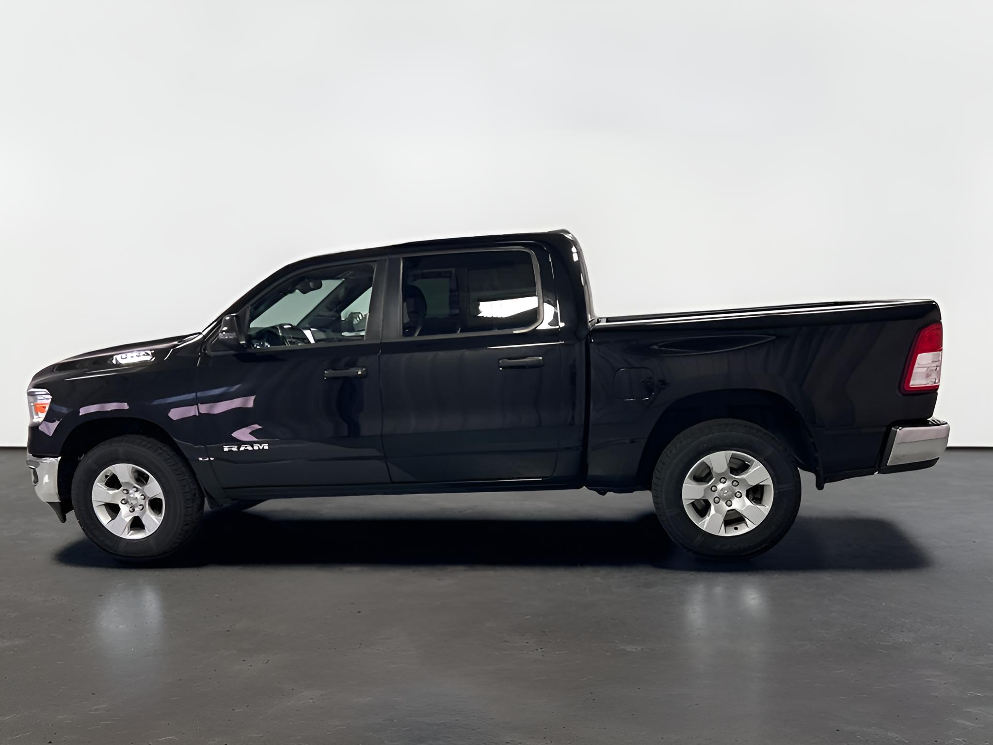 2023 RAM 1500 Big Horn Crew Cab 4x4 5'7' Box