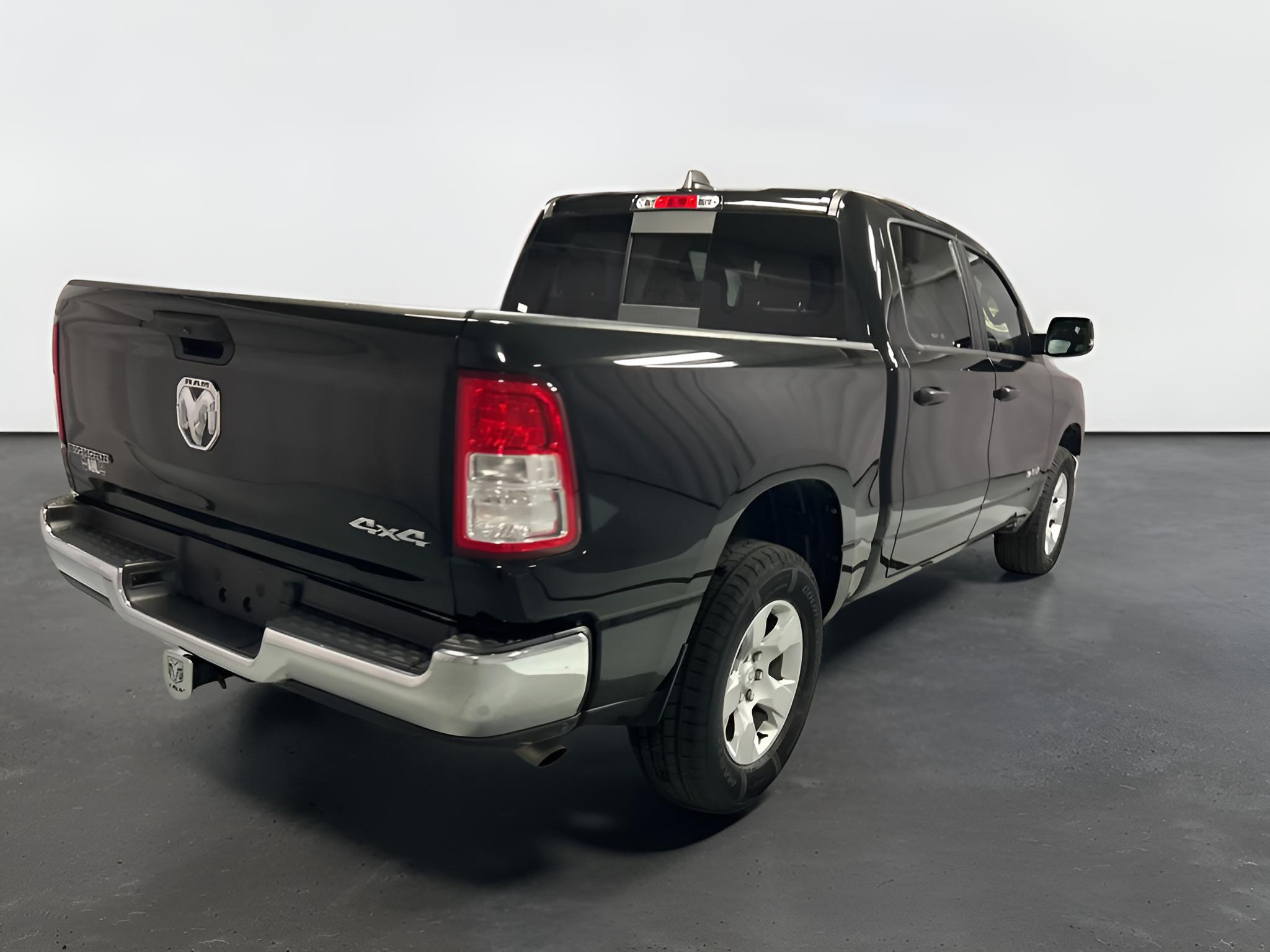 2023 RAM 1500 Big Horn Crew Cab 4x4 5'7' Box