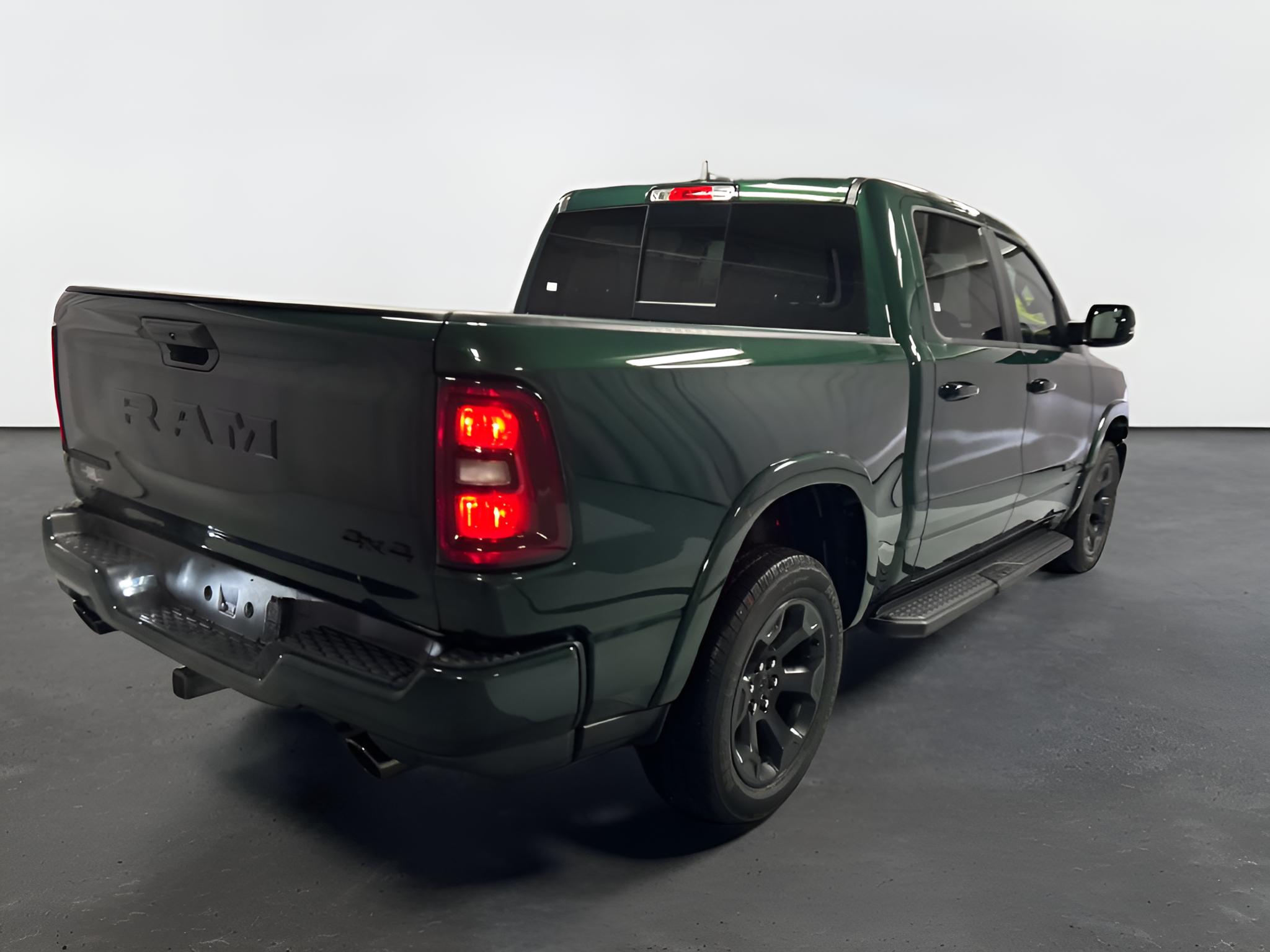 2027 RAM Ram 1500 RAM 1500 BIG HORN CREW CAB 4X4 5'7' BOX