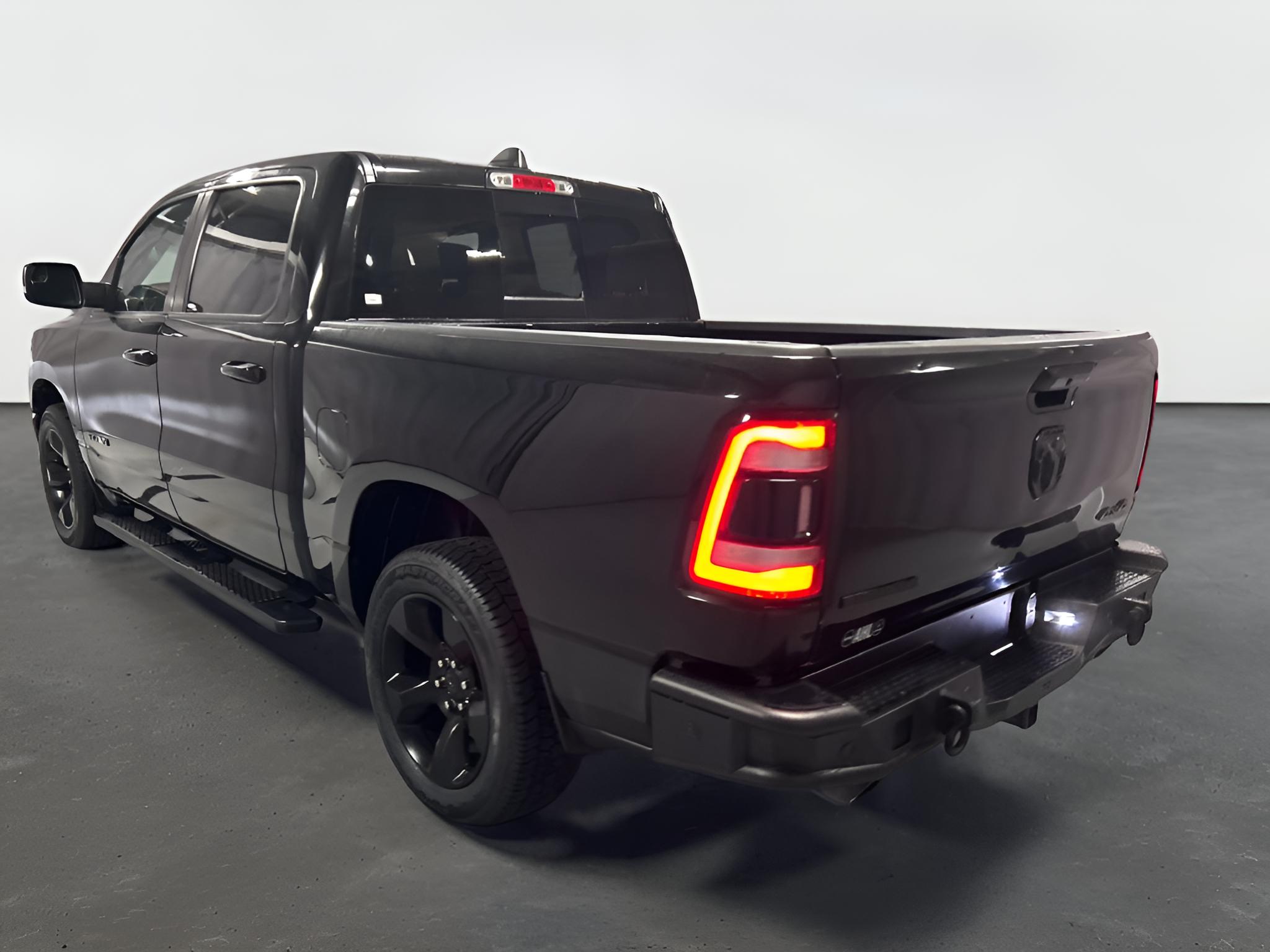 2019 RAM 1500 Big Horn/Lone Star Crew Cab 4x4 5'7' Box