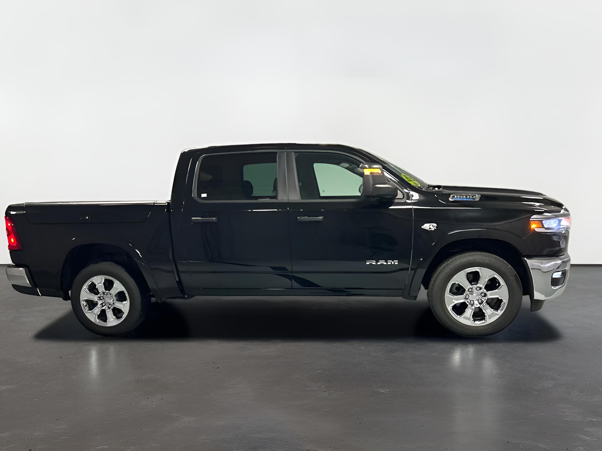 2026 RAM 1500 Big Horn Crew Cab 4x4 5'7' Box