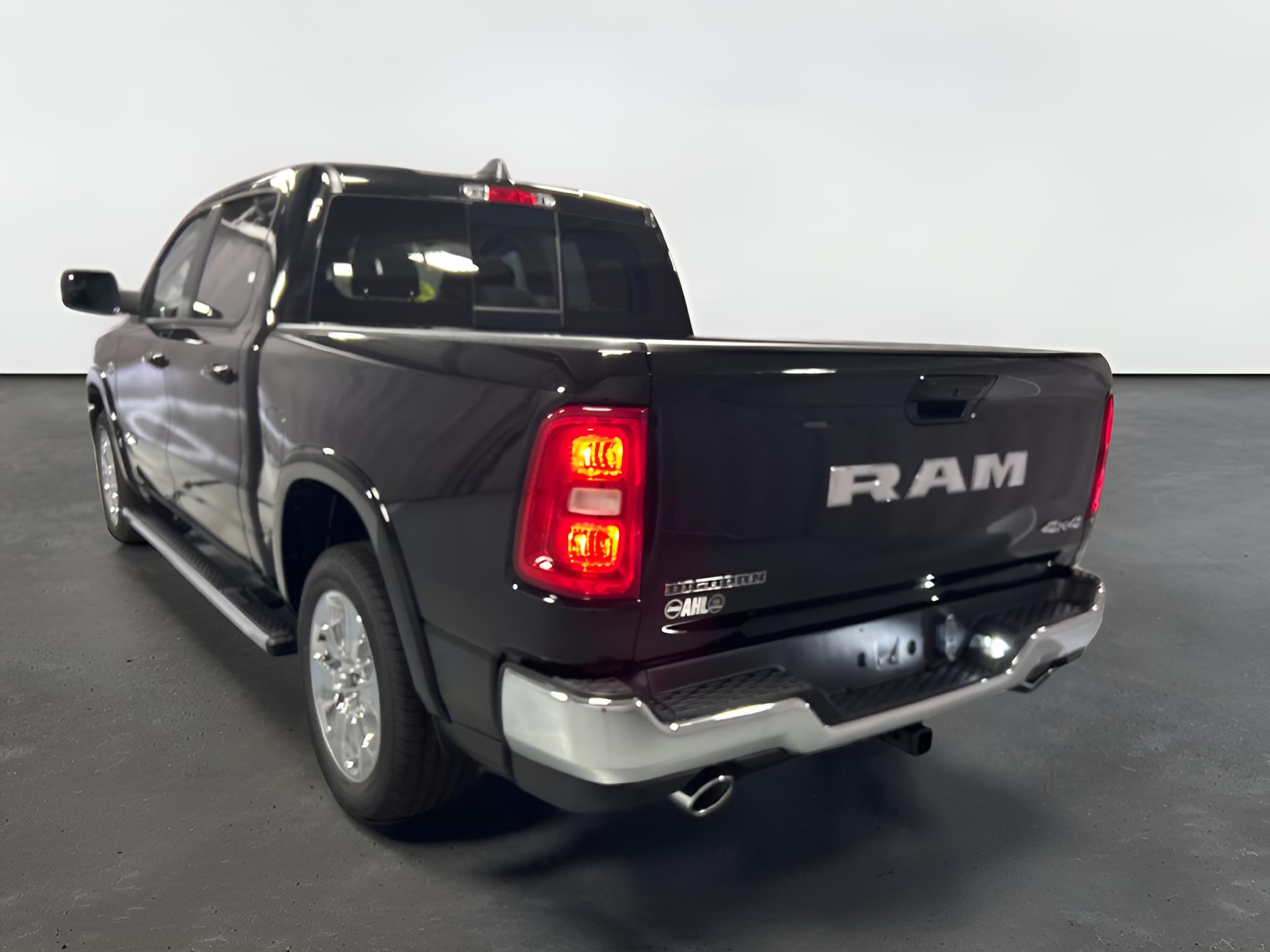 2027 RAM Ram 1500 RAM 1500 BIG HORN CREW CAB 4X4 5'7' BOX