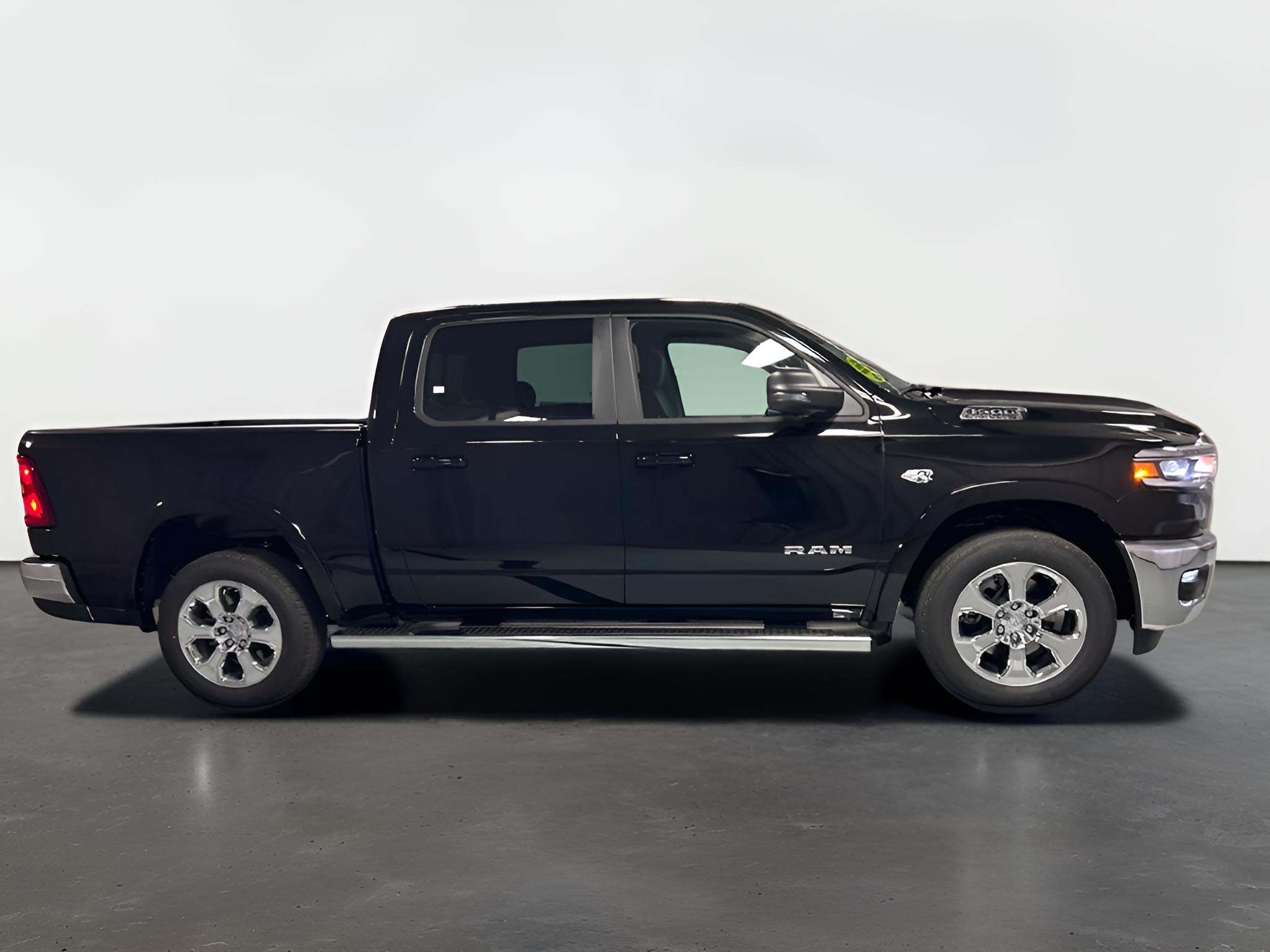 2027 RAM Ram 1500 RAM 1500 BIG HORN CREW CAB 4X4 5'7' BOX