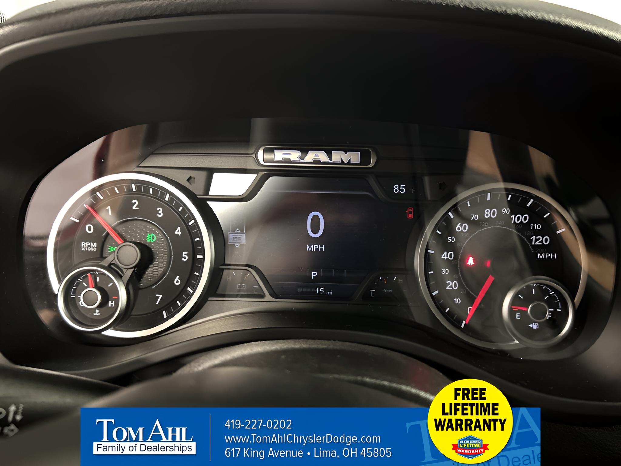 2027 RAM Ram 1500 RAM 1500 EXPRESS CREW CAB 4X4 5'7' BOX