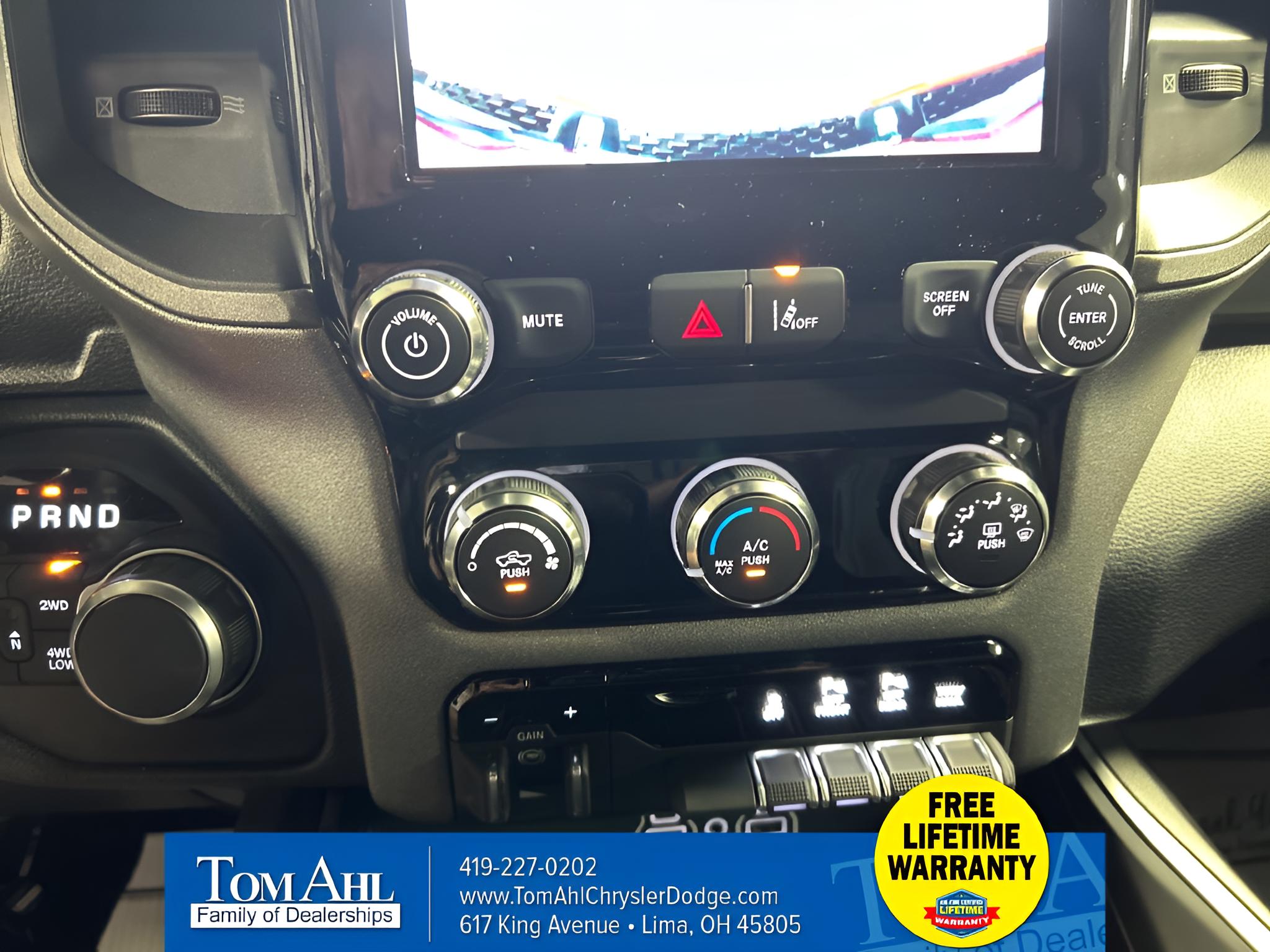 2027 RAM Ram 1500 RAM 1500 EXPRESS CREW CAB 4X4 5'7' BOX
