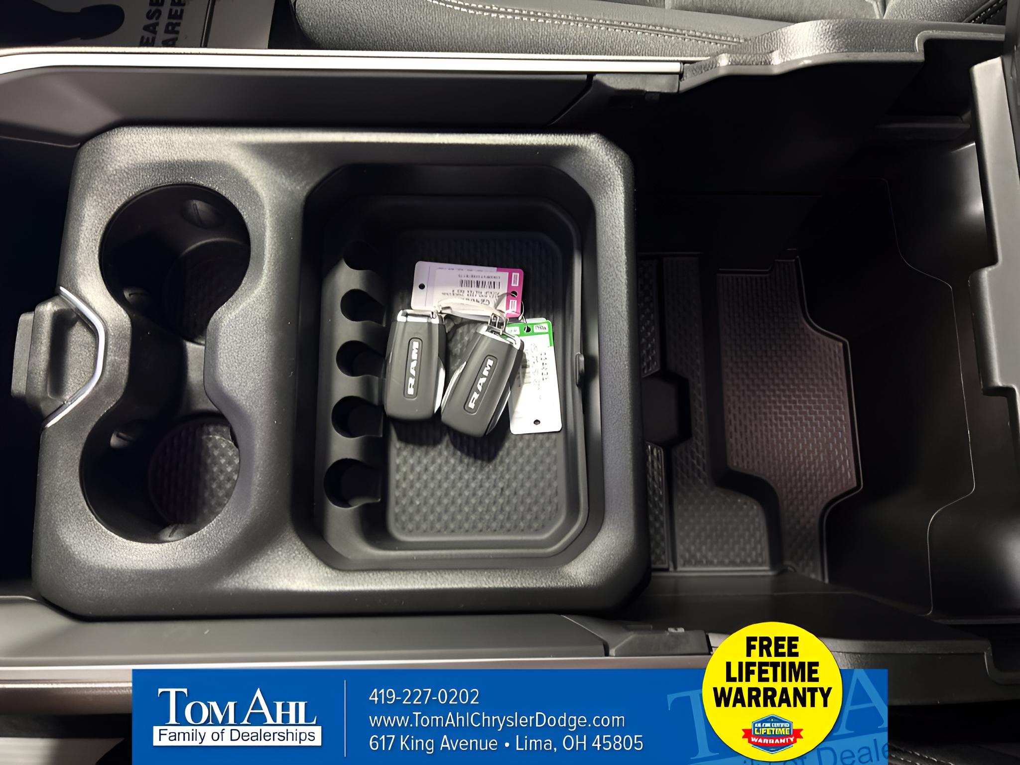 2027 RAM Ram 1500 RAM 1500 EXPRESS CREW CAB 4X4 5'7' BOX