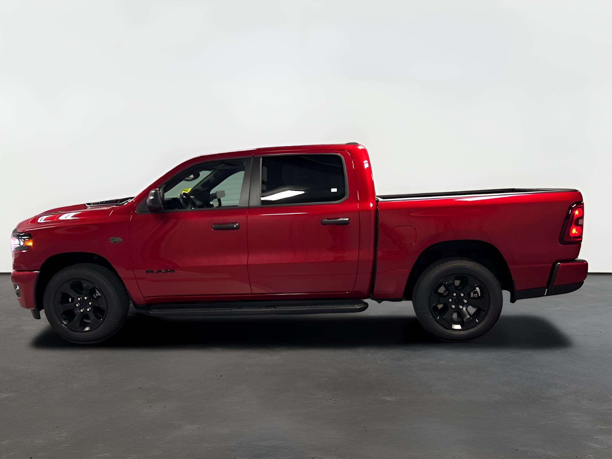 2027 RAM Ram 1500 RAM 1500 EXPRESS CREW CAB 4X4 5'7' BOX