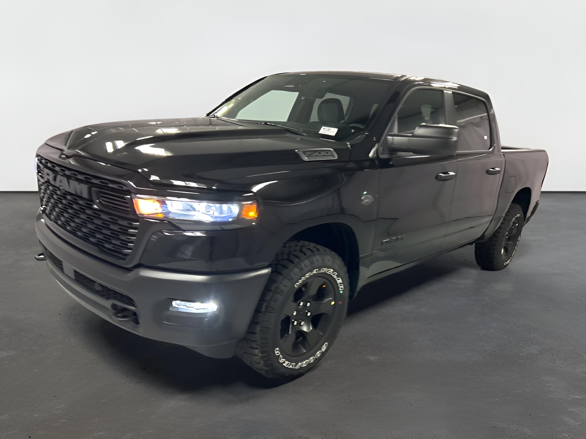 2027 RAM Ram 1500 RAM 1500 WARLOCK CREW CAB 4X4 5'7' BOX