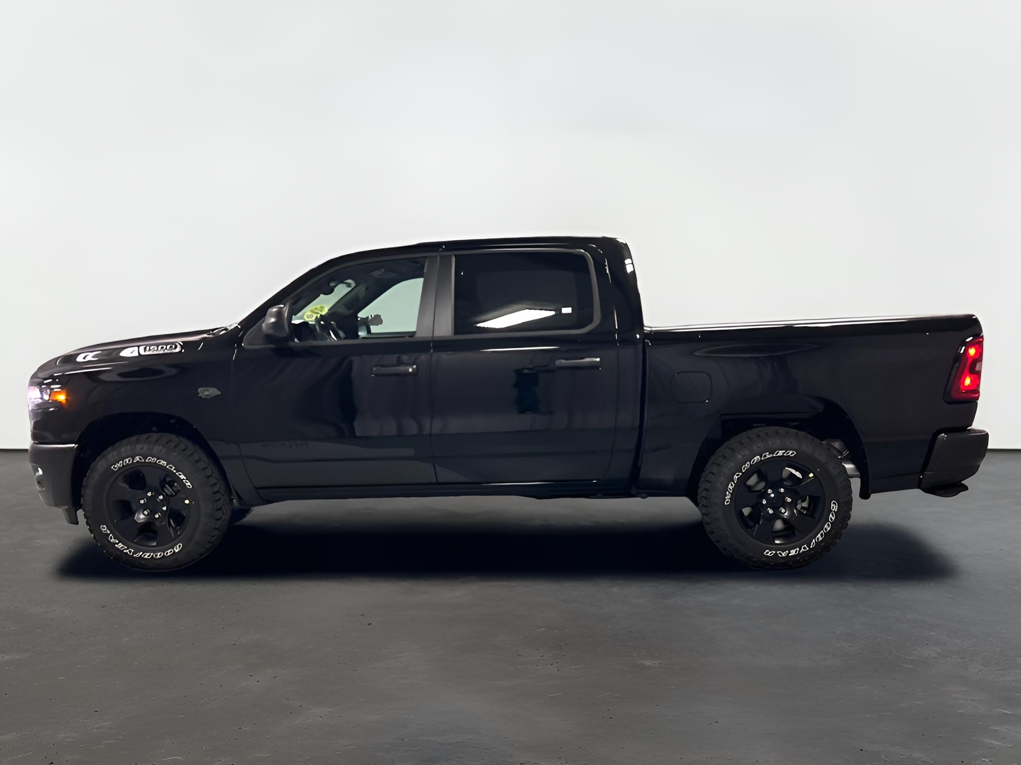 2027 RAM Ram 1500 RAM 1500 WARLOCK CREW CAB 4X4 5'7' BOX