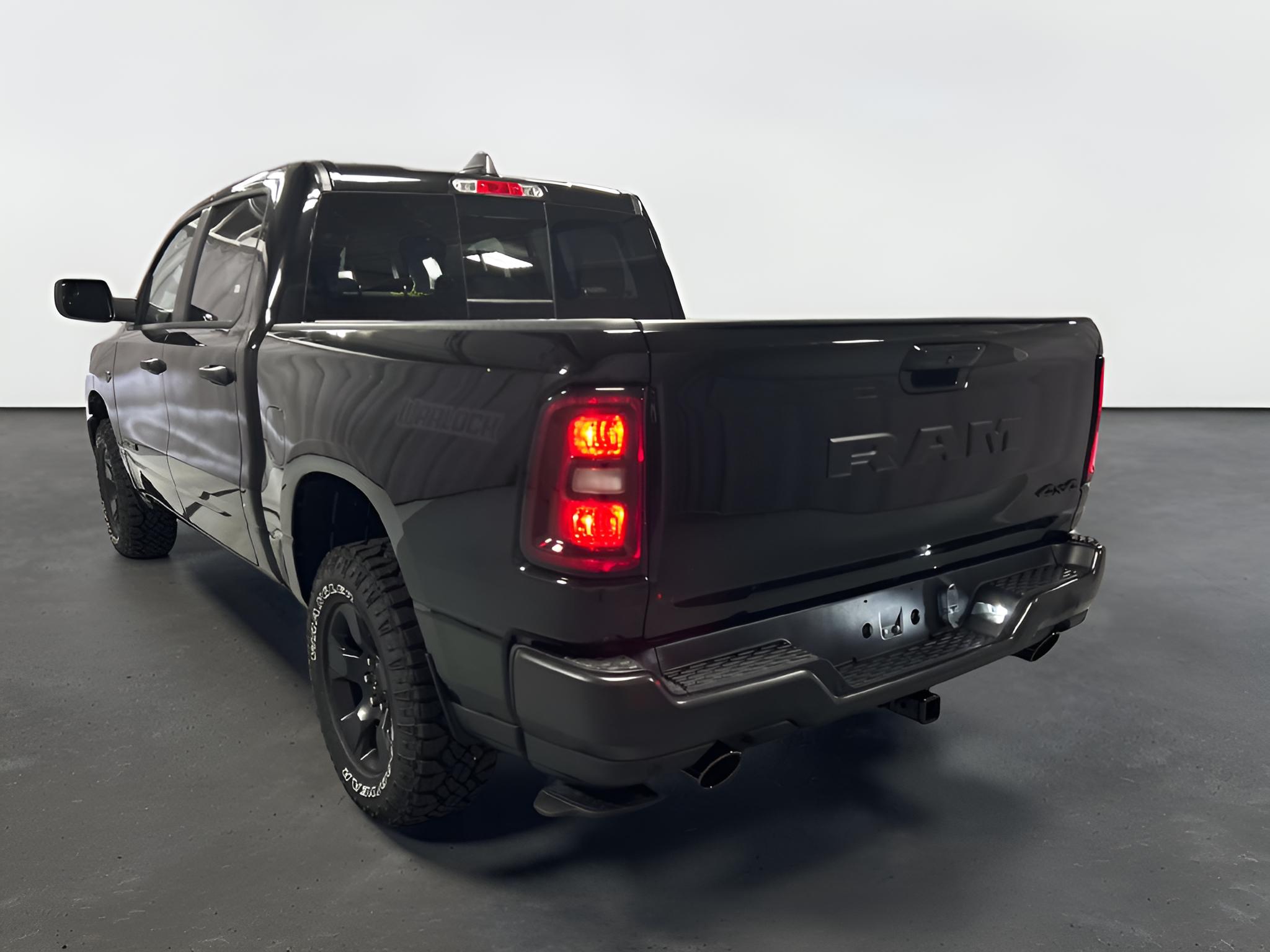 2027 RAM Ram 1500 RAM 1500 WARLOCK CREW CAB 4X4 5'7' BOX