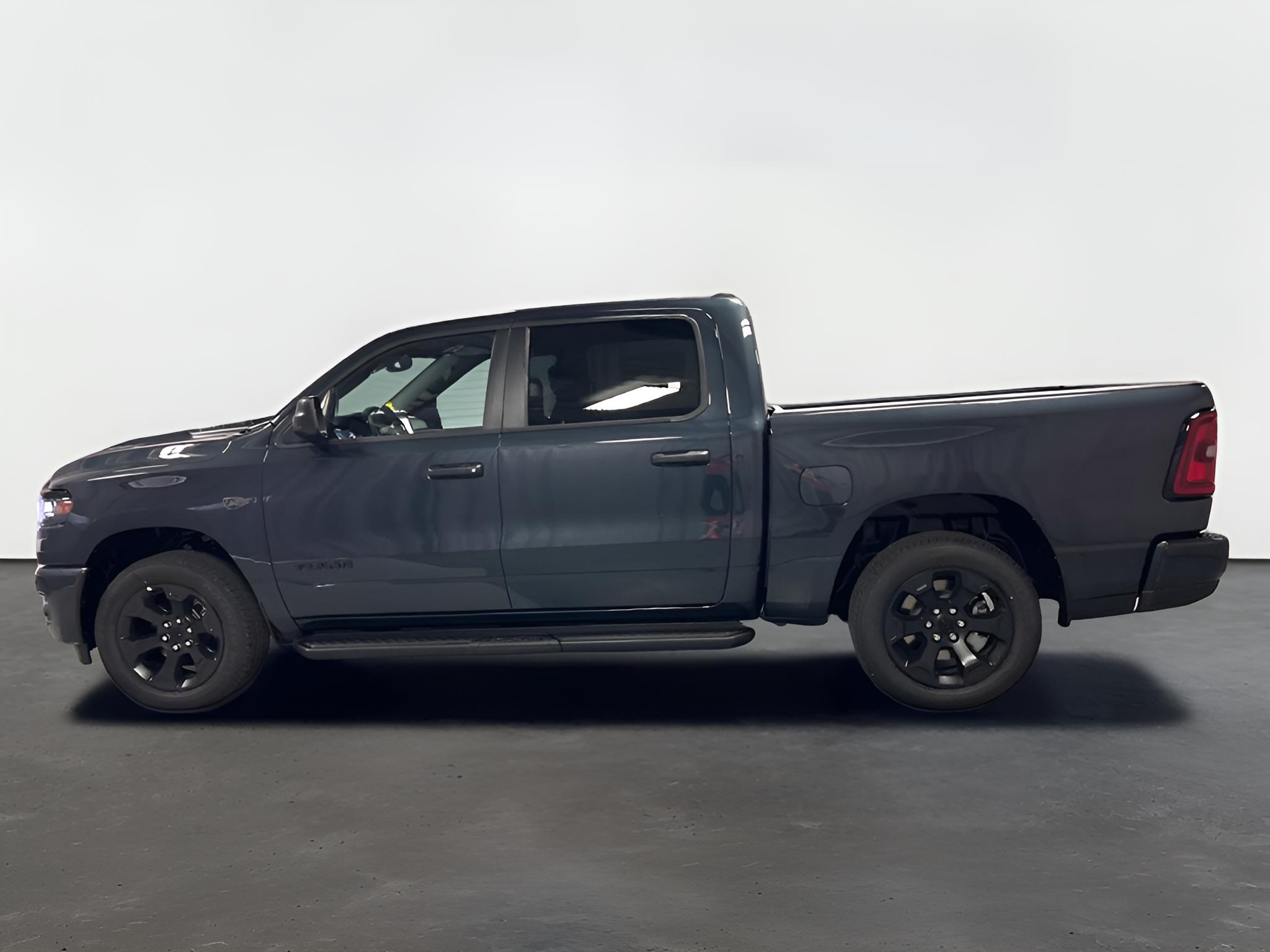 2027 RAM Ram 1500 RAM 1500 EXPRESS CREW CAB 4X4 5'7' BOX
