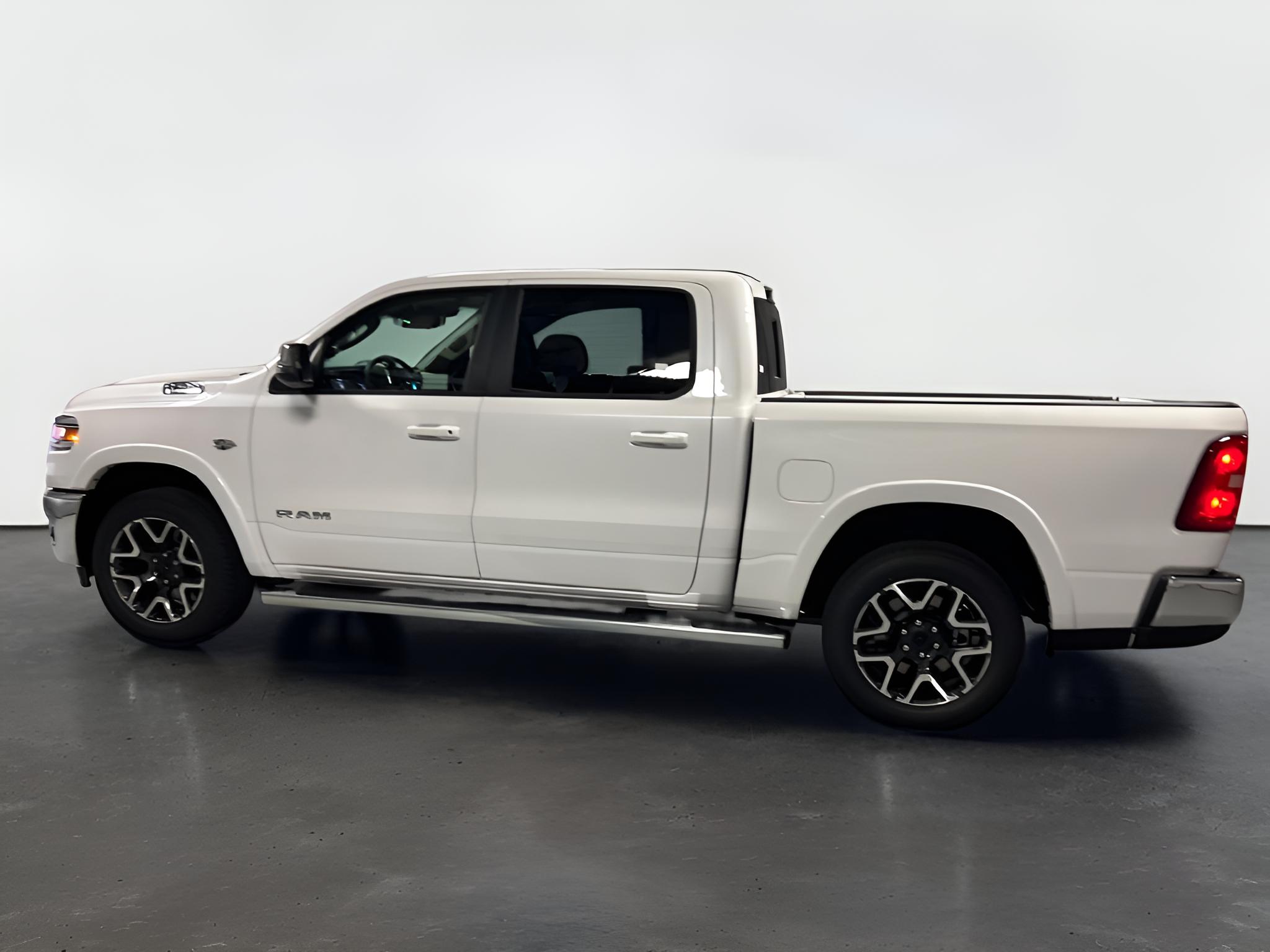 2027 RAM Ram 1500 RAM 1500 LARAMIE CREW CAB 4X4 5'7' BOX