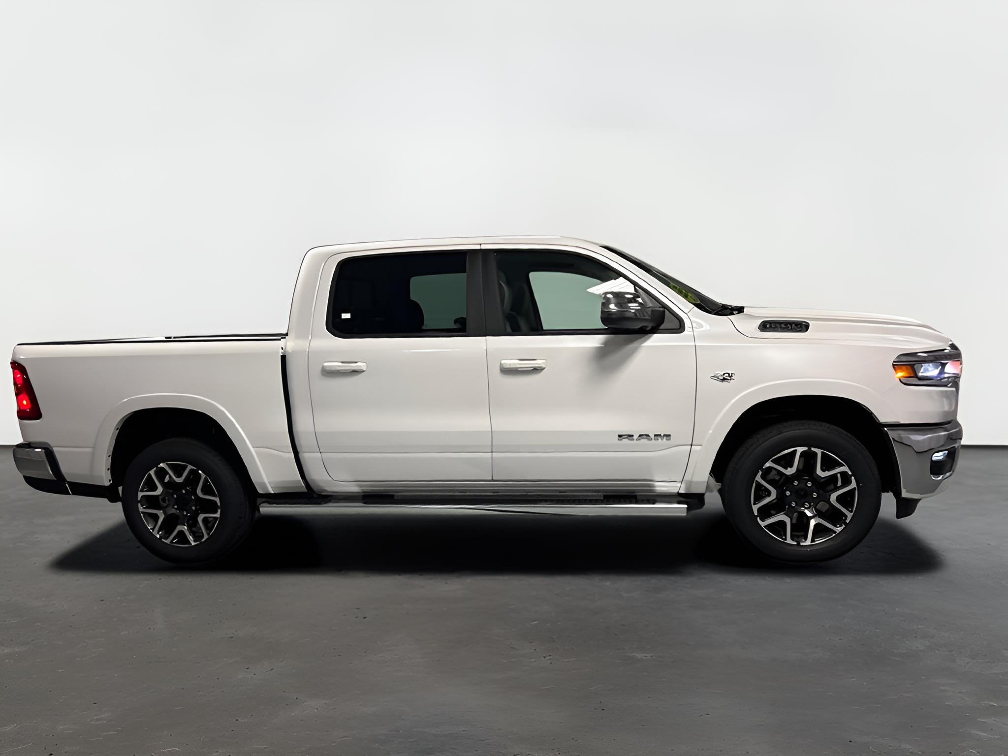 2027 RAM Ram 1500 RAM 1500 LARAMIE CREW CAB 4X4 5'7' BOX