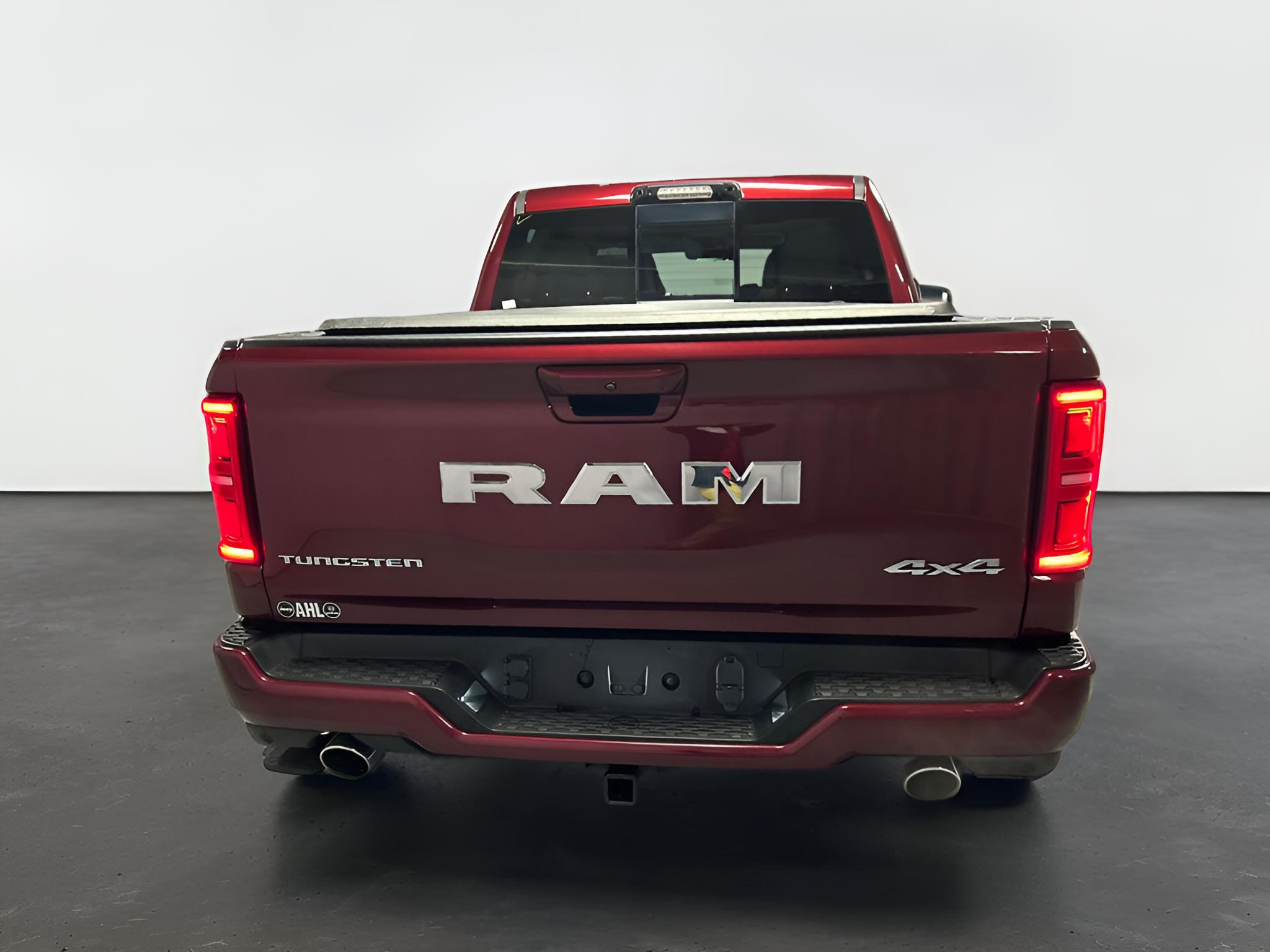 2025 RAM 1500 Tungsten Crew Cab 4x4 5'7' Box