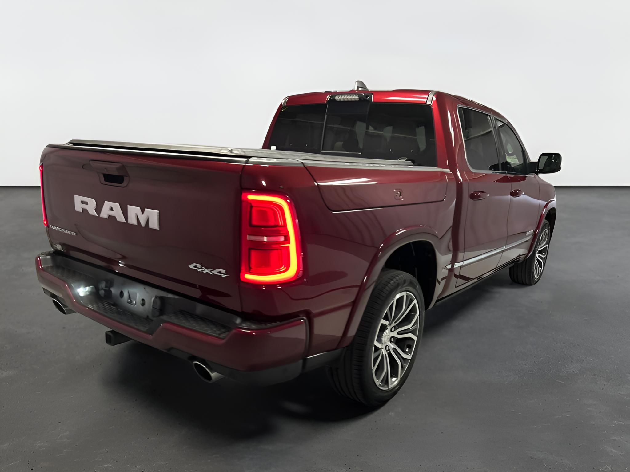 2025 RAM 1500 Tungsten Crew Cab 4x4 5'7' Box