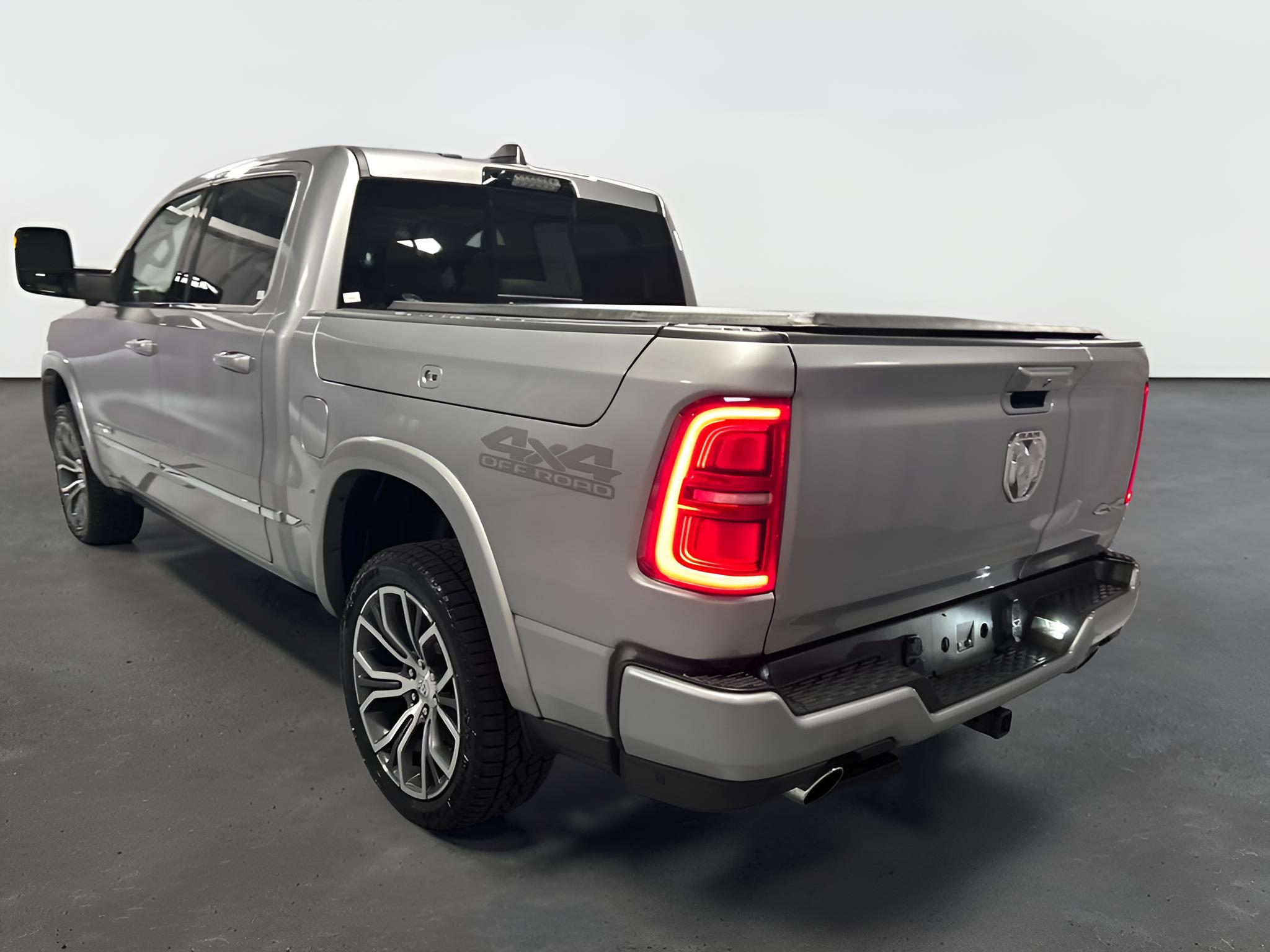 2025 RAM 1500 Tungsten Crew Cab 4x4 5'7' Box