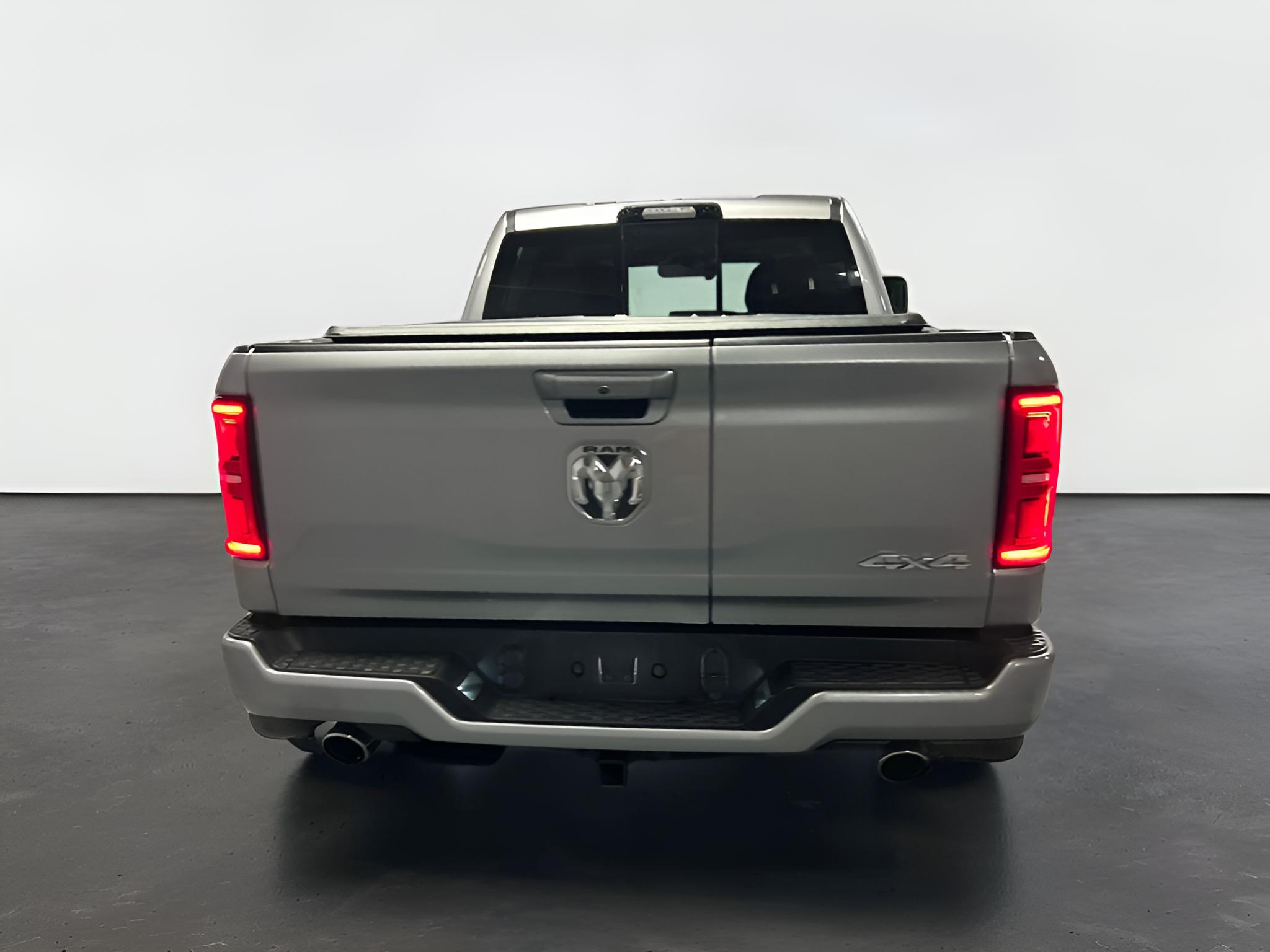 2025 RAM 1500 Tungsten Crew Cab 4x4 5'7' Box