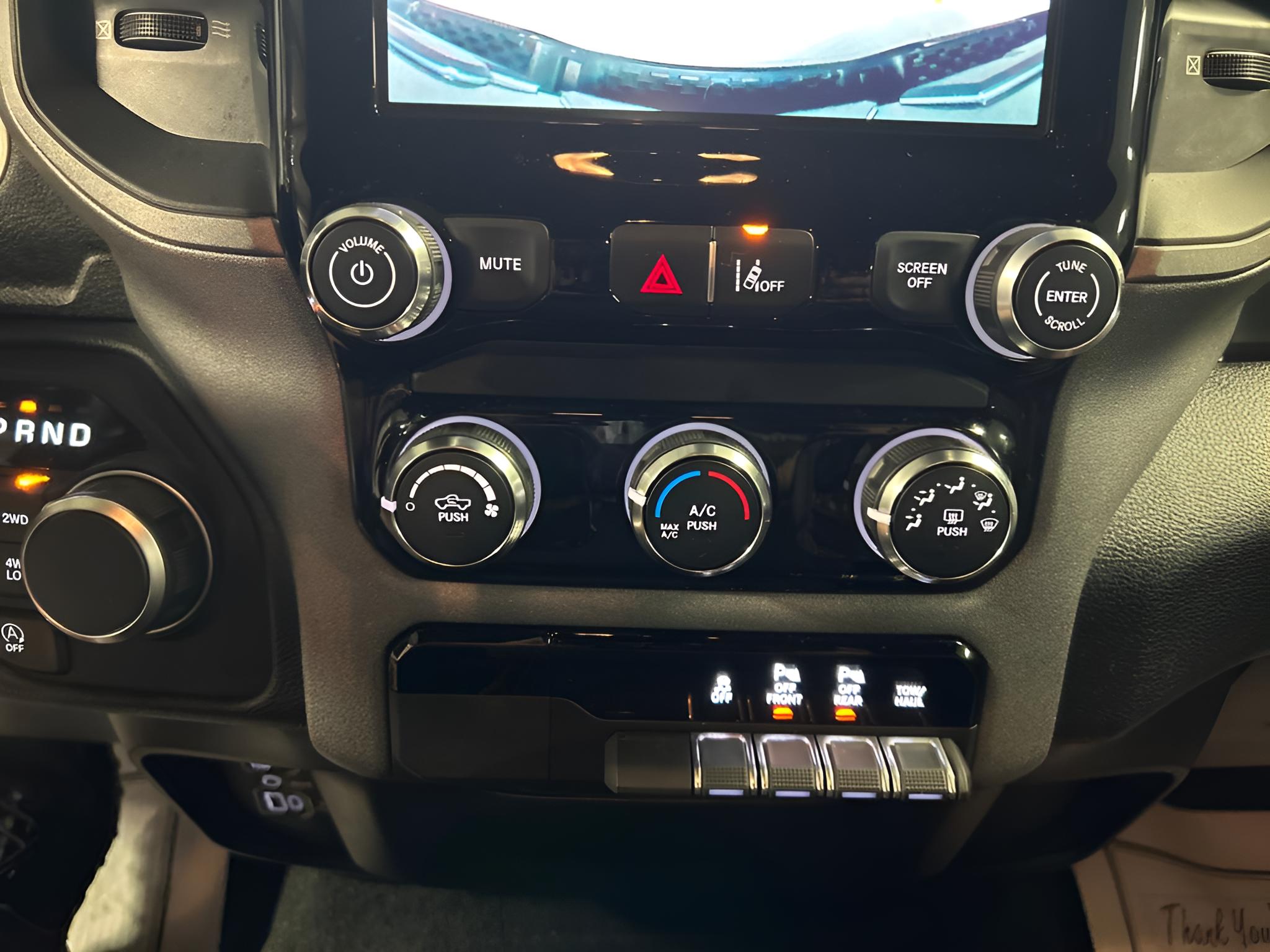 2025 RAM 1500 Tradesman Crew Cab 4x4 6'4' Box