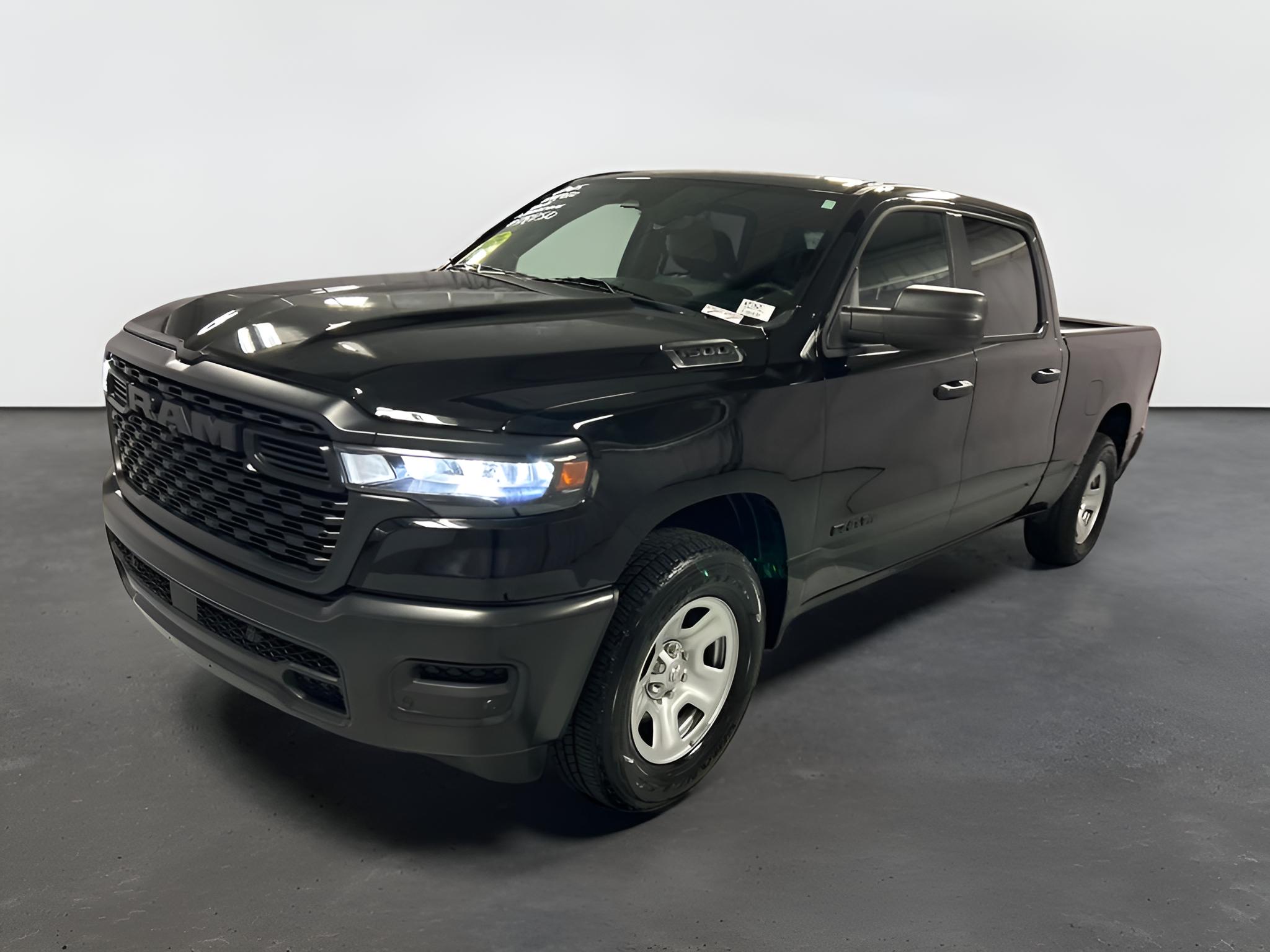 2025 RAM 1500 Tradesman Crew Cab 4x4 6'4' Box