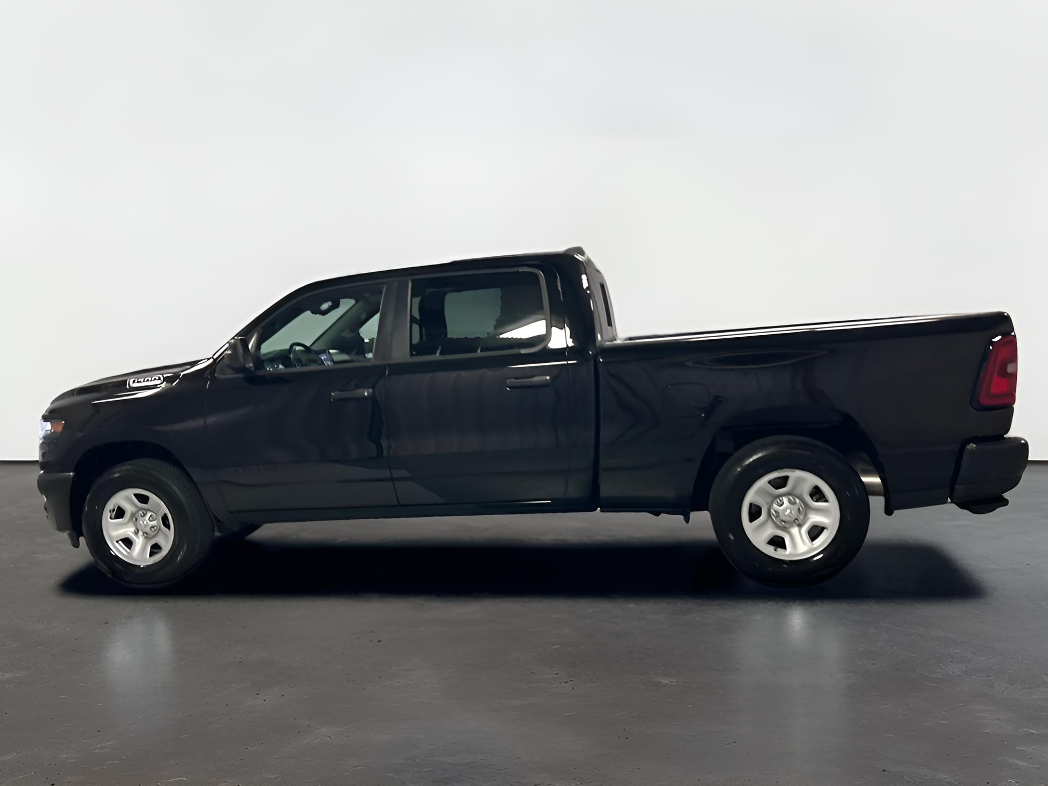 2025 RAM 1500 Tradesman Crew Cab 4x4 6'4' Box
