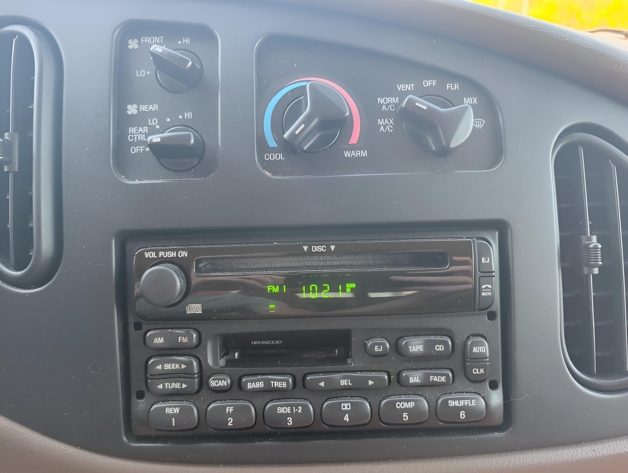 1999 Ford E-150 RV