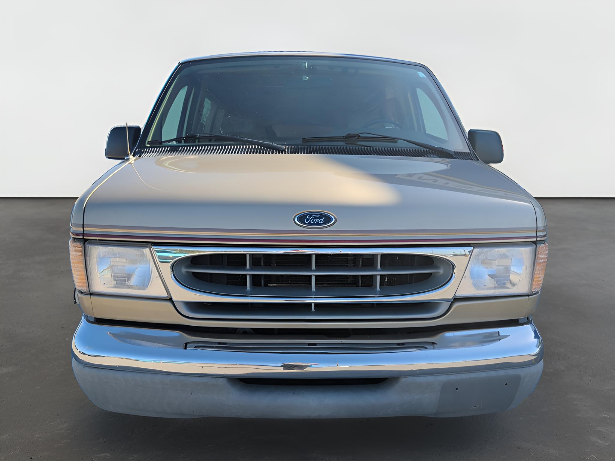1999 Ford E-150 RV