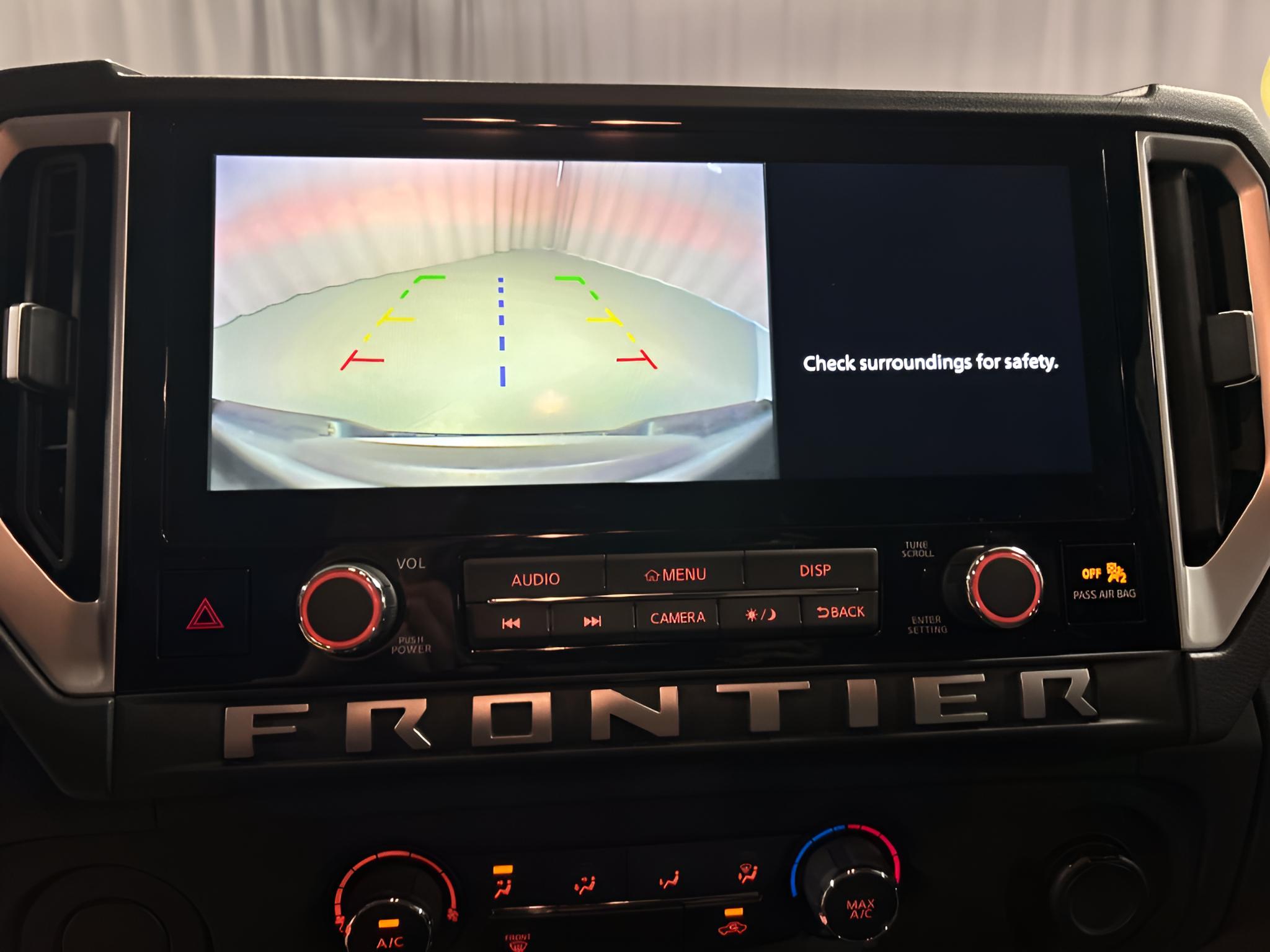 2025 Nissan Frontier SV