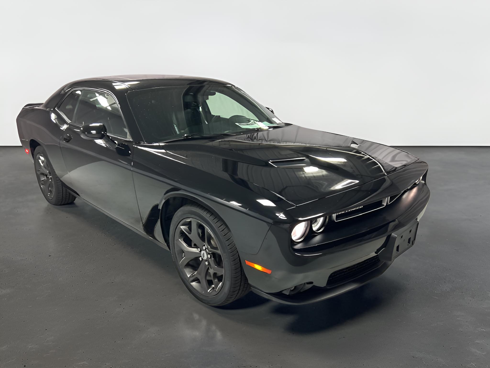 2017 Dodge Challenger SXT
