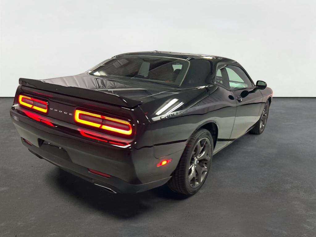 2017 Dodge Challenger SXT