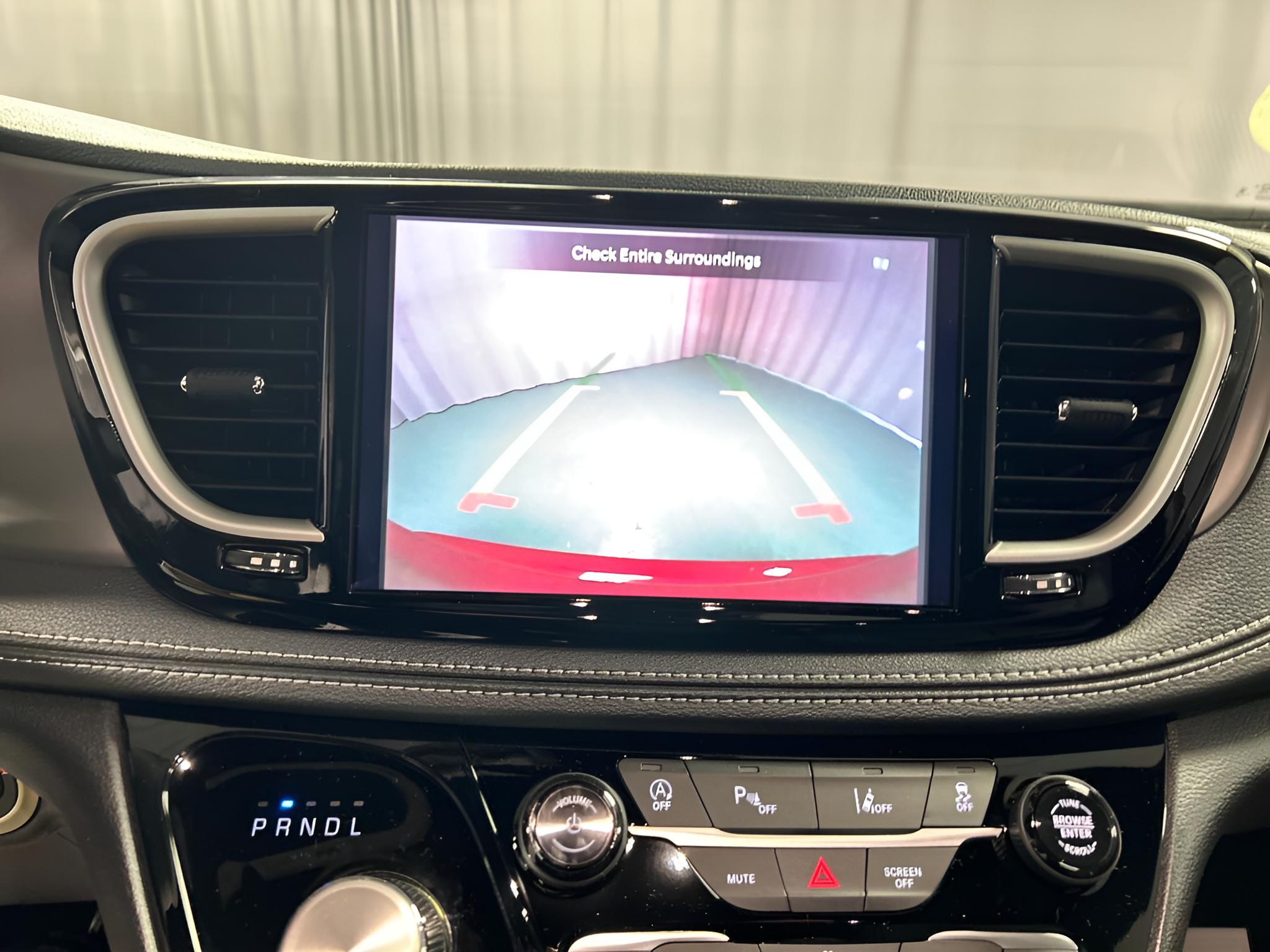 2027 Chrysler Pacifica PACIFICA SELECT