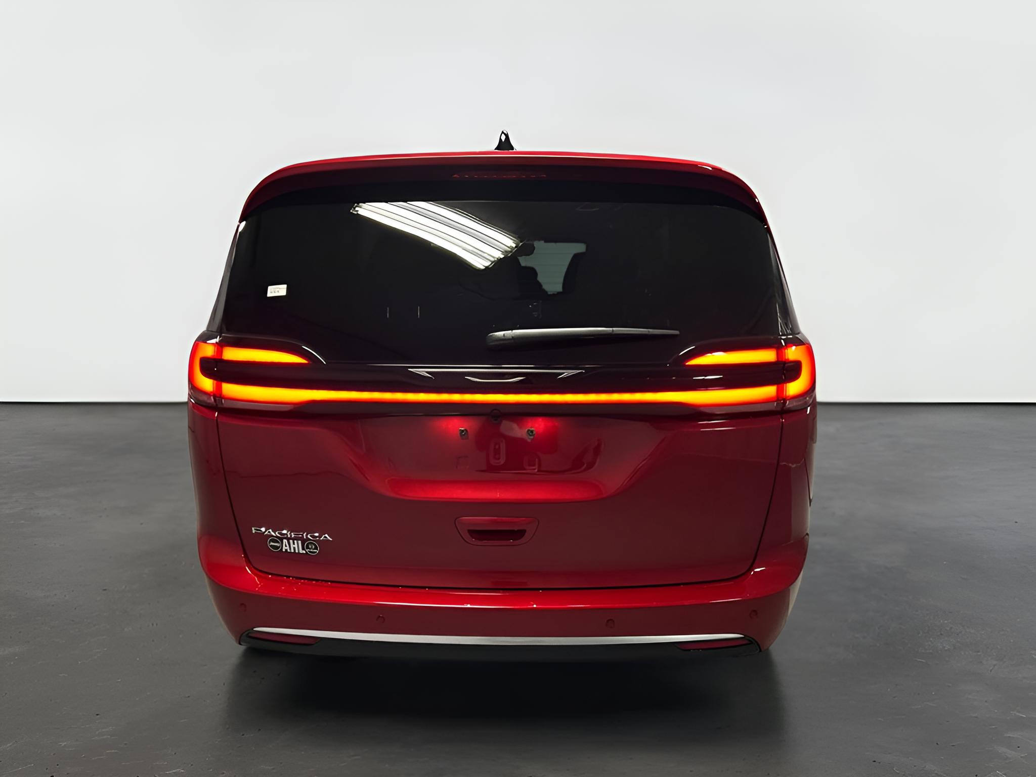 2027 Chrysler Pacifica PACIFICA SELECT