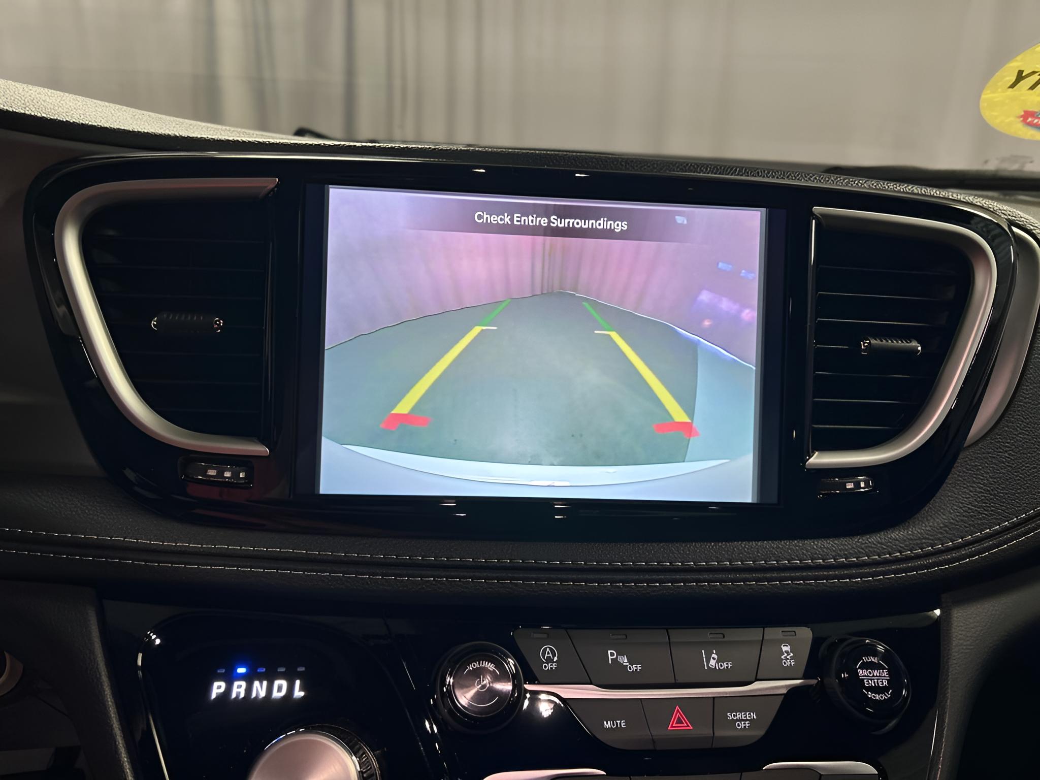 2027 Chrysler Pacifica PACIFICA SELECT