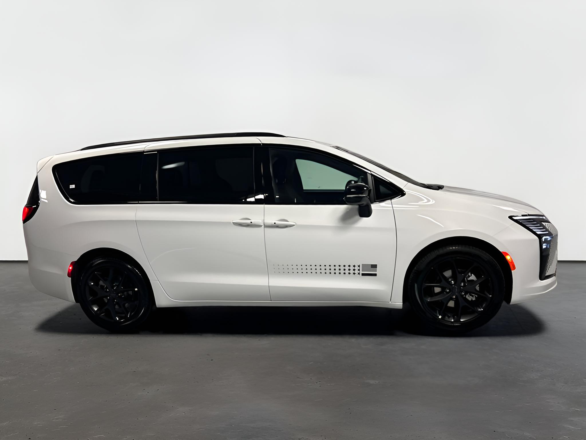 2027 Chrysler Pacifica PACIFICA SELECT