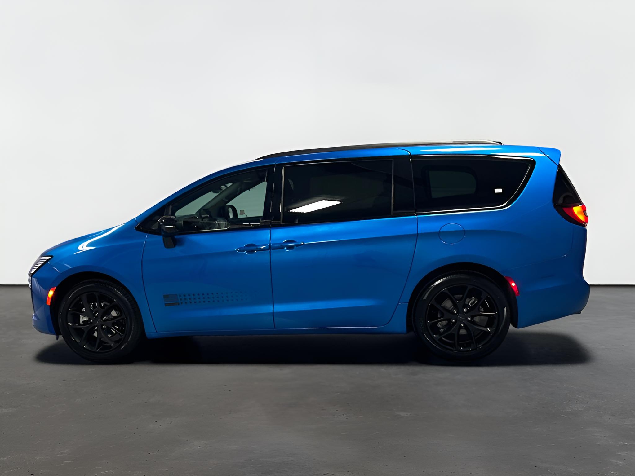 2027 Chrysler Pacifica PACIFICA SELECT
