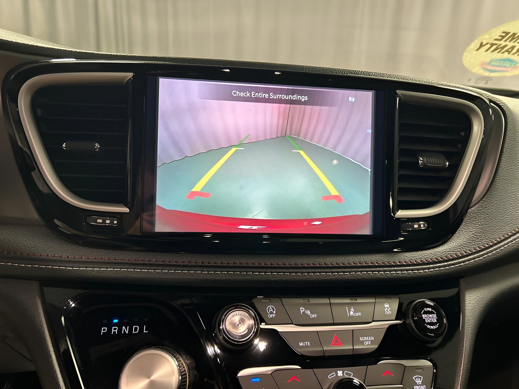 2027 Chrysler Pacifica PACIFICA SELECT