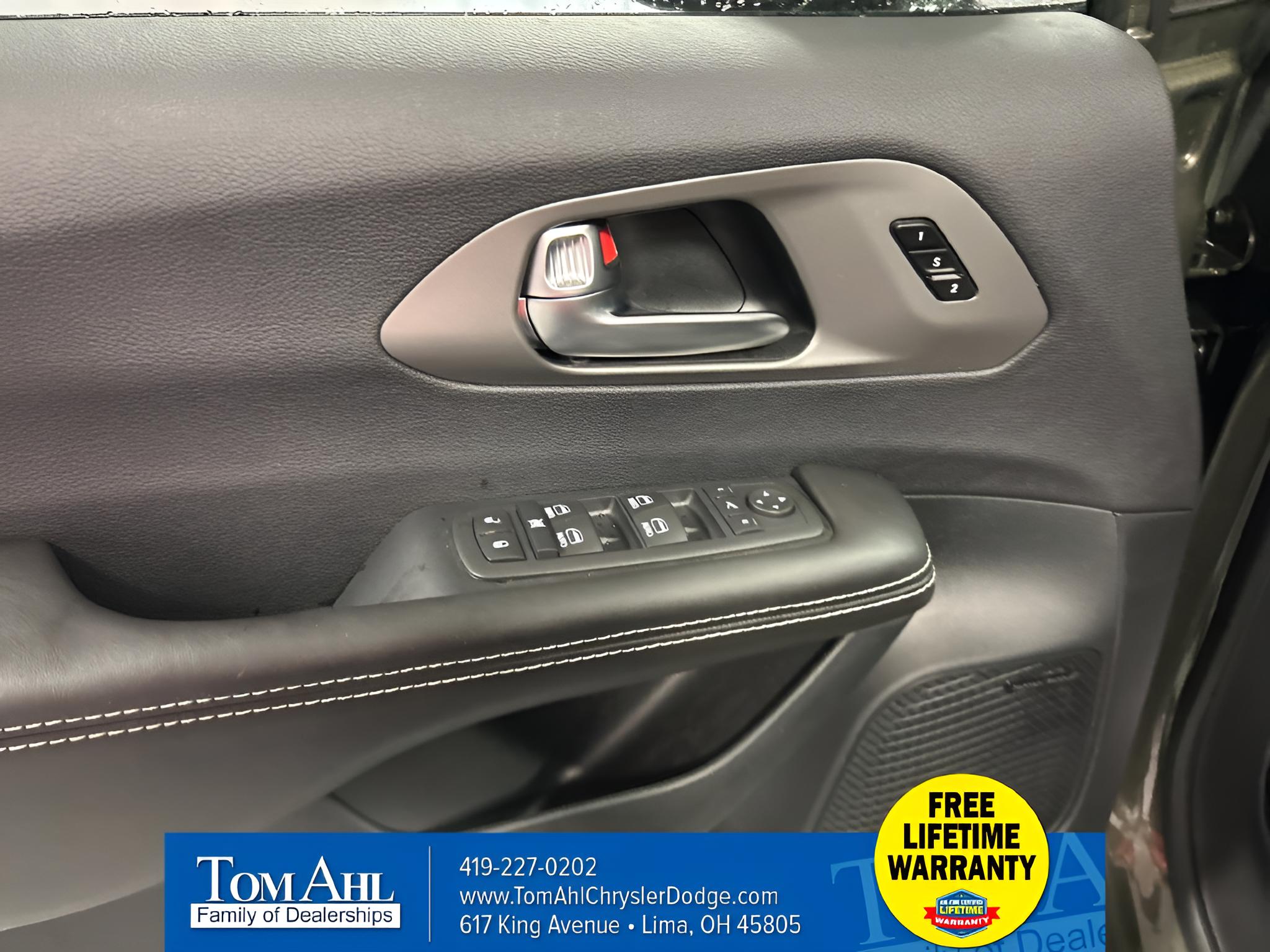 2027 Chrysler Pacifica PACIFICA LIMITED
