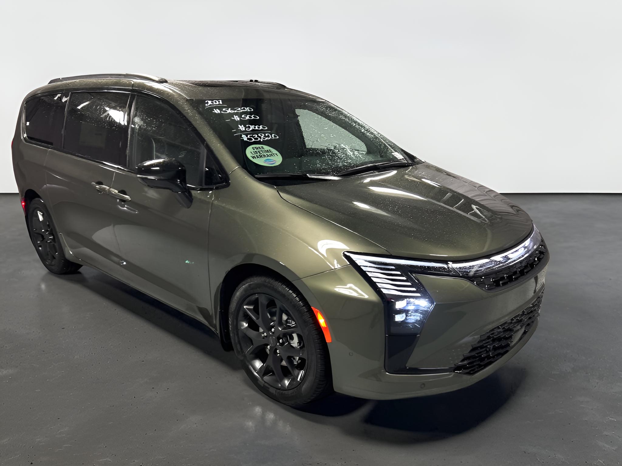 2027 Chrysler Pacifica PACIFICA LIMITED