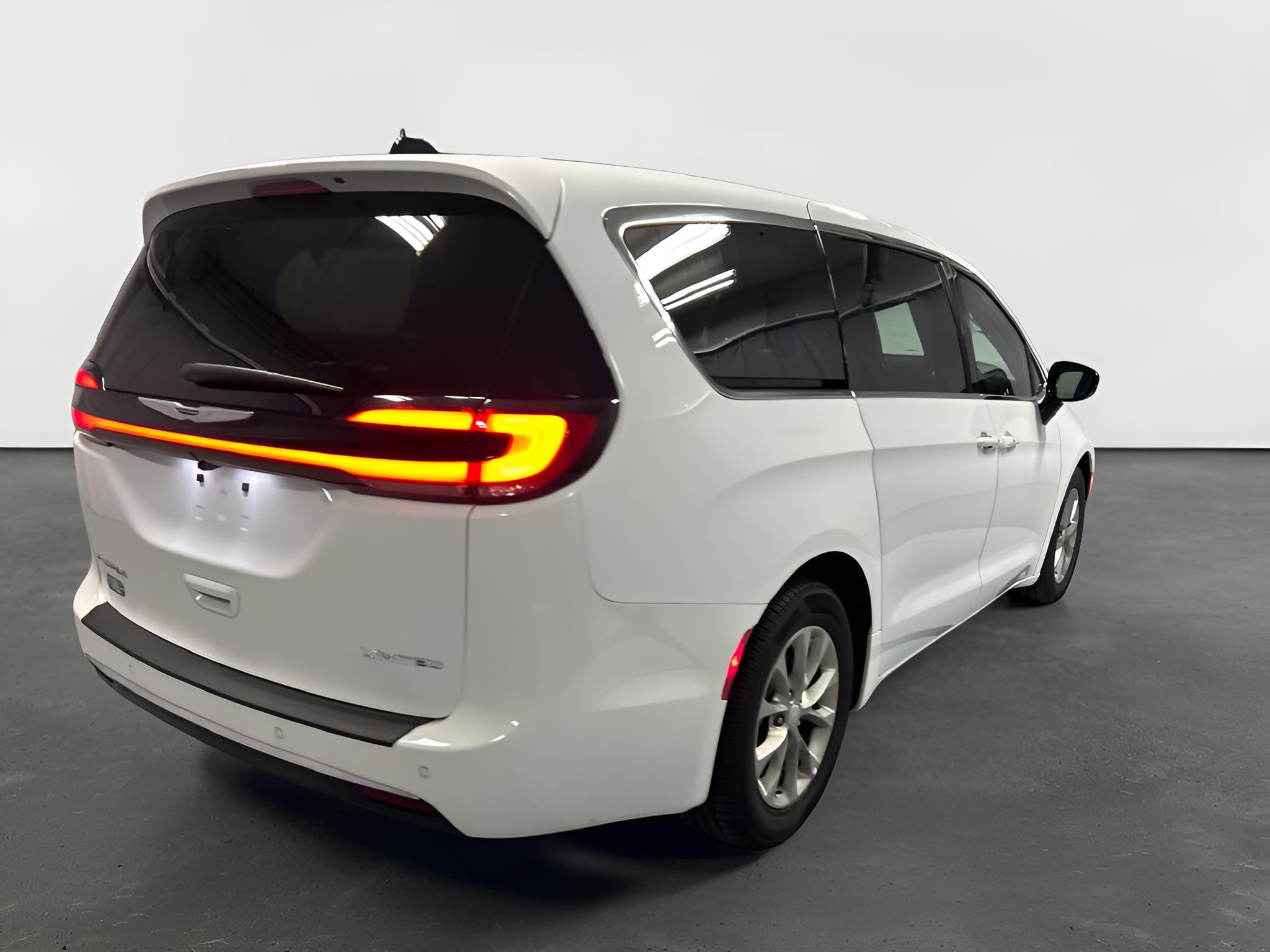 2026 Chrysler Pacifica Limited