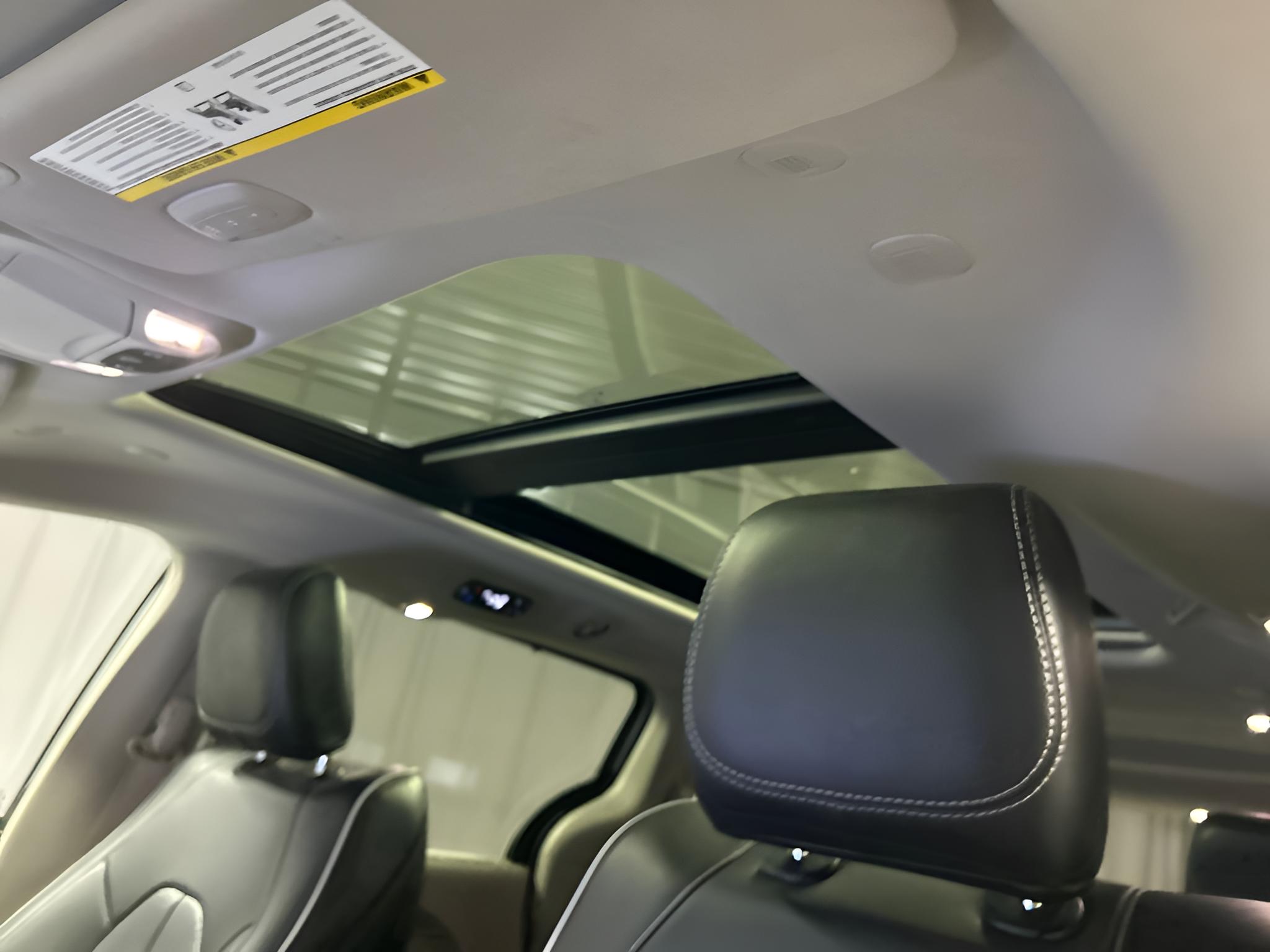 2024 Chrysler Pacifica Limited AWD