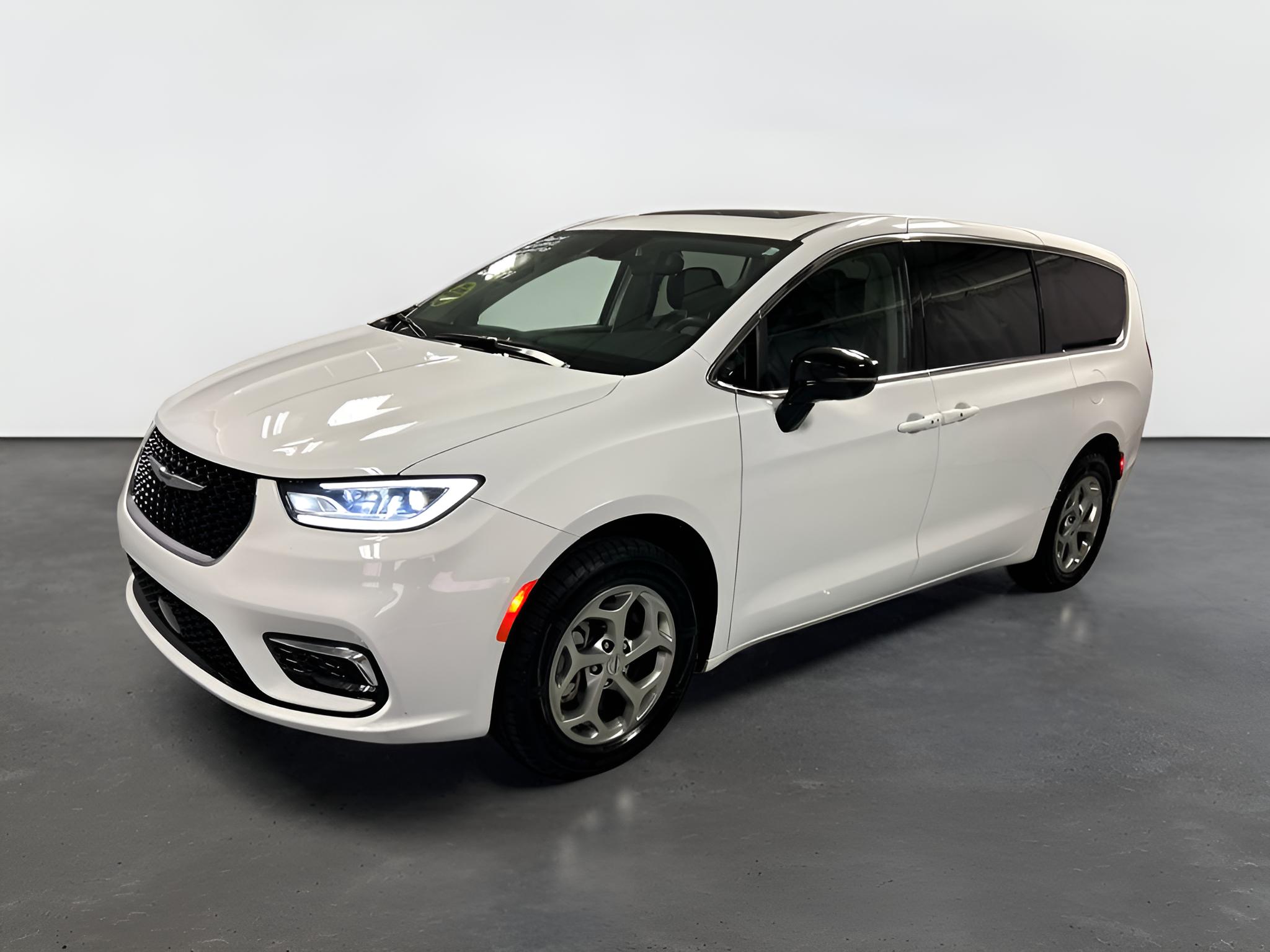 2024 Chrysler Pacifica Limited AWD