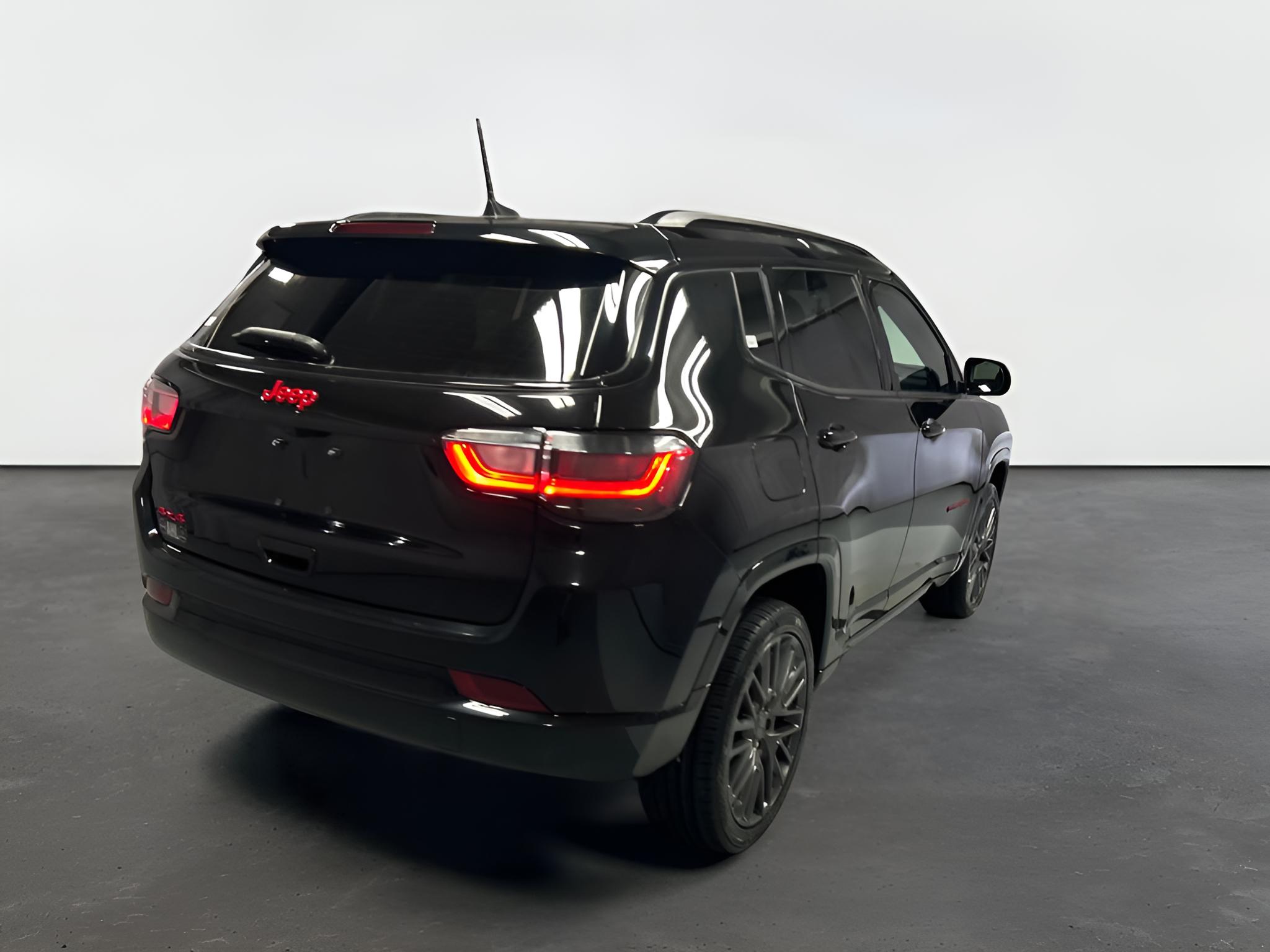 2023 Jeep Compass (RED) Edition 4x4