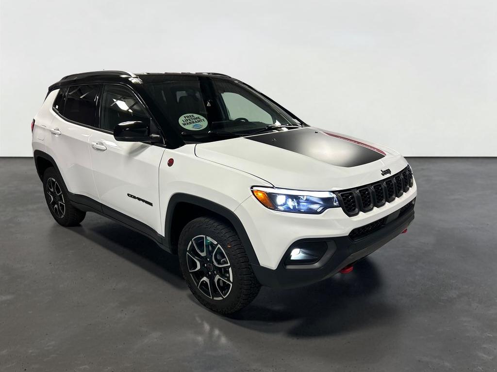 2025 Jeep Compass Trailhawk 4x4